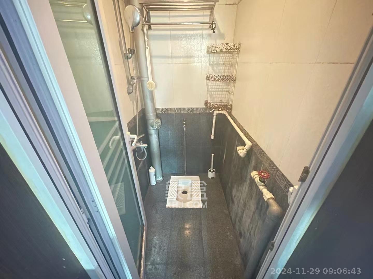 古堆山巷住宅区南湖路宿舍329号 2室1厅1卫 1500.0元/月 古堆山巷住宅区南湖路宿舍329号 2室1厅1卫 1500.0元/月室内图