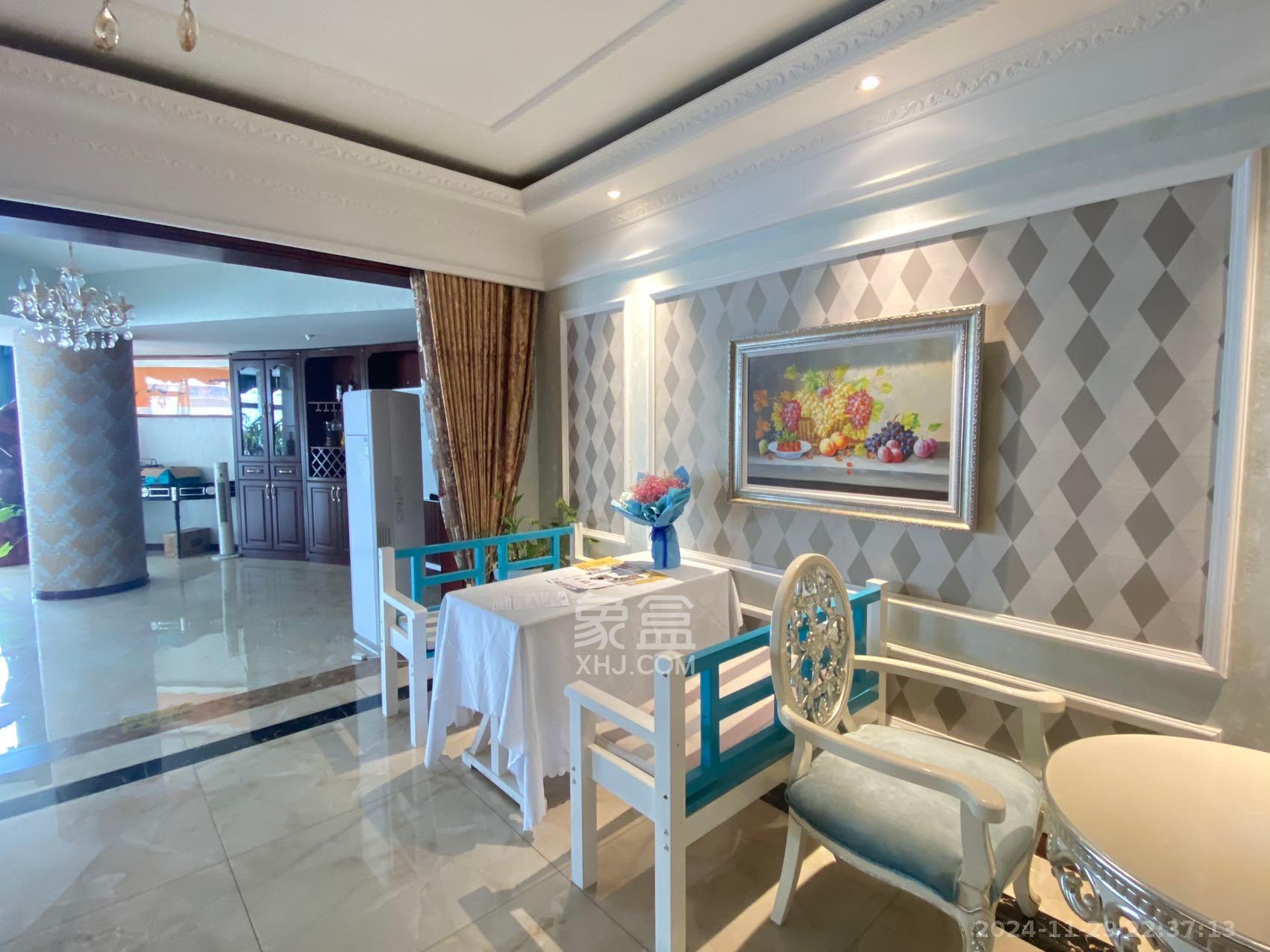 湘江世纪城富湾国际 5室2厅2卫 10000.0元/月 湘江世纪城富湾国际 5室2厅2卫 10000.0元/月室内图