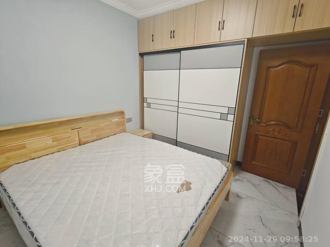 山水新城  1室1厅1卫   1700.00元/月室内图