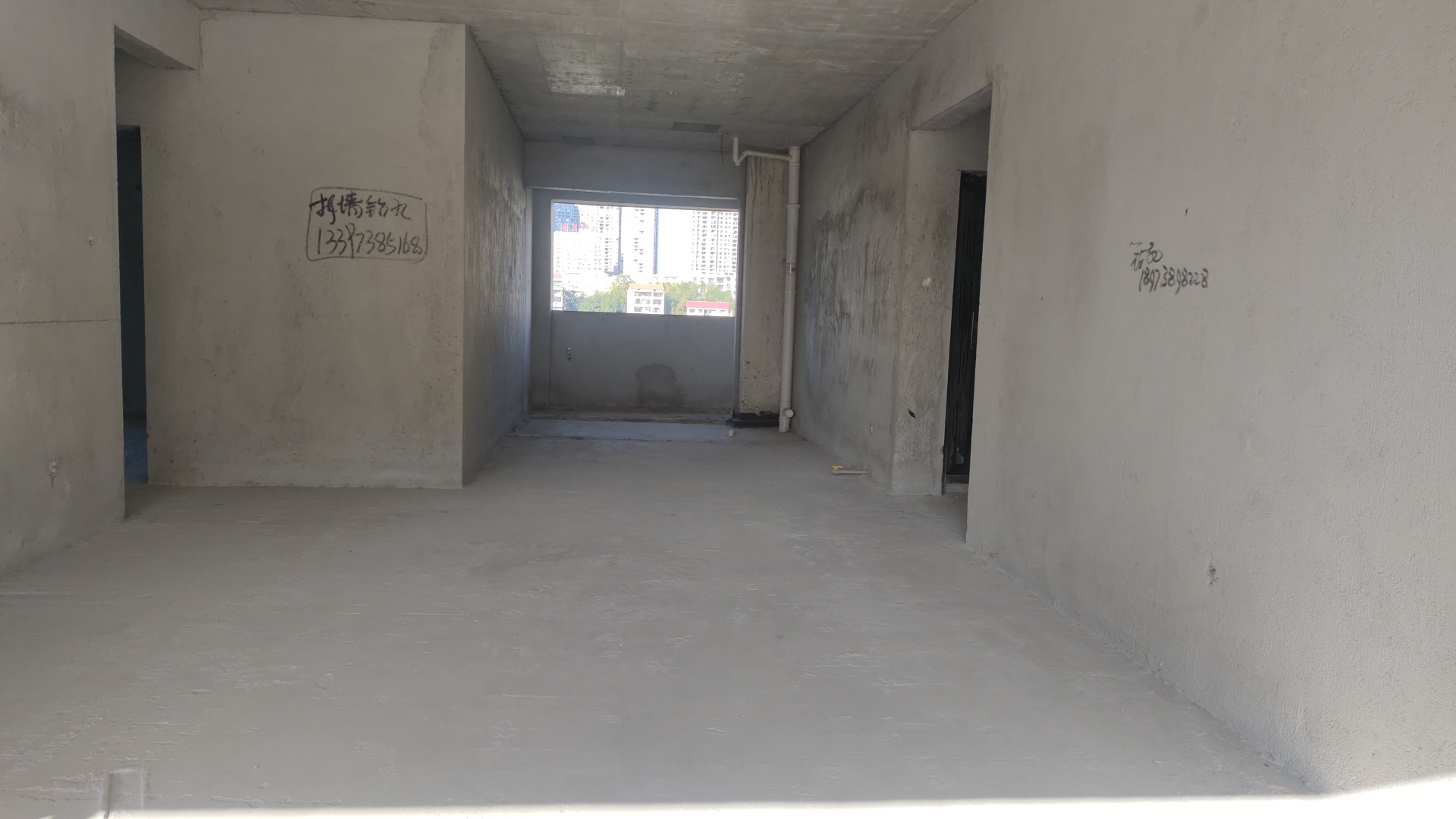 金信园林嘉园 4室2厅2卫 79.8万 金信园林嘉园 4室2厅2卫 79.8万厨房