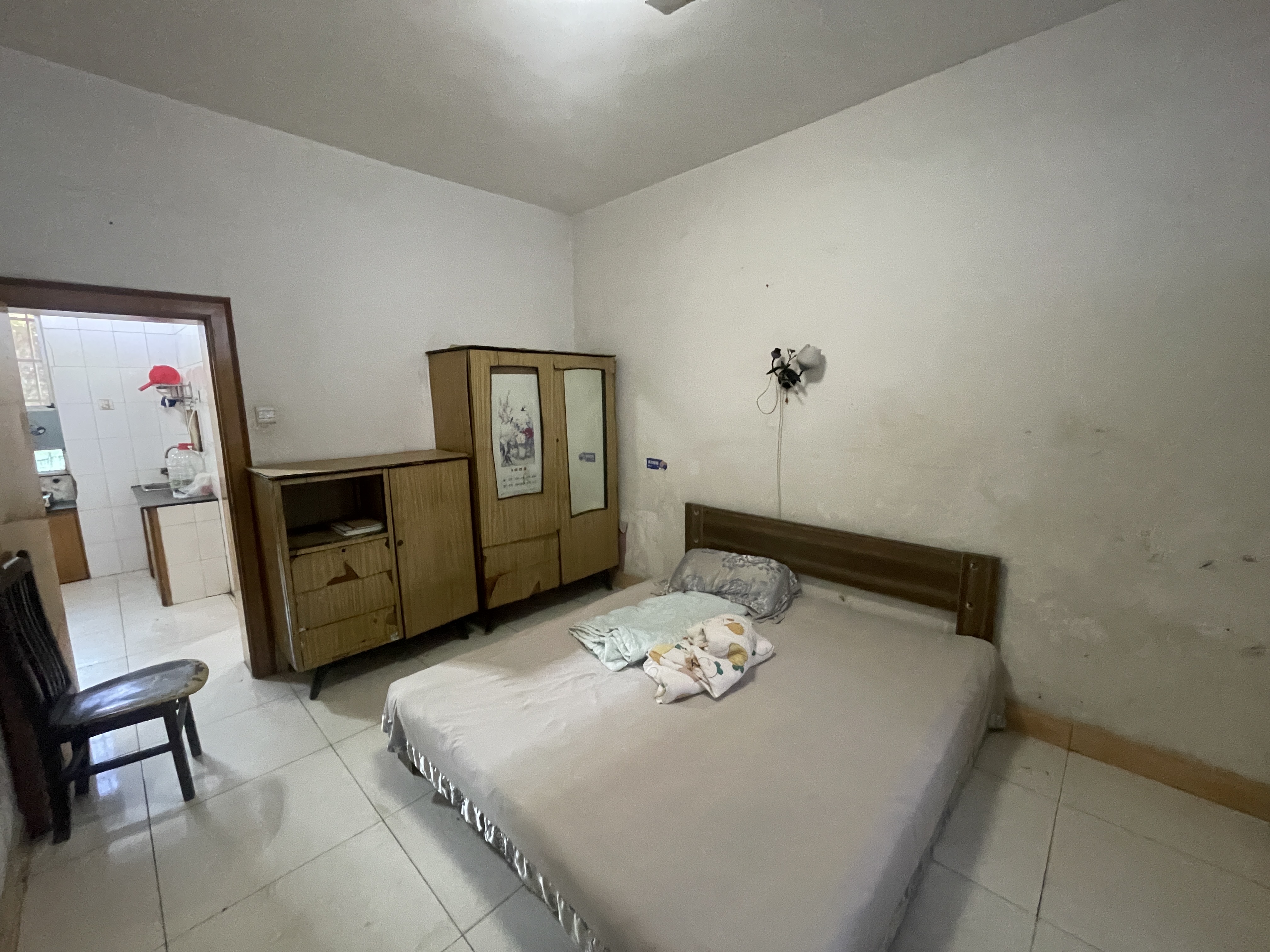 银桥小区  2室2厅1卫    22.0万 银桥小区  2室2厅1卫    22.0万客厅