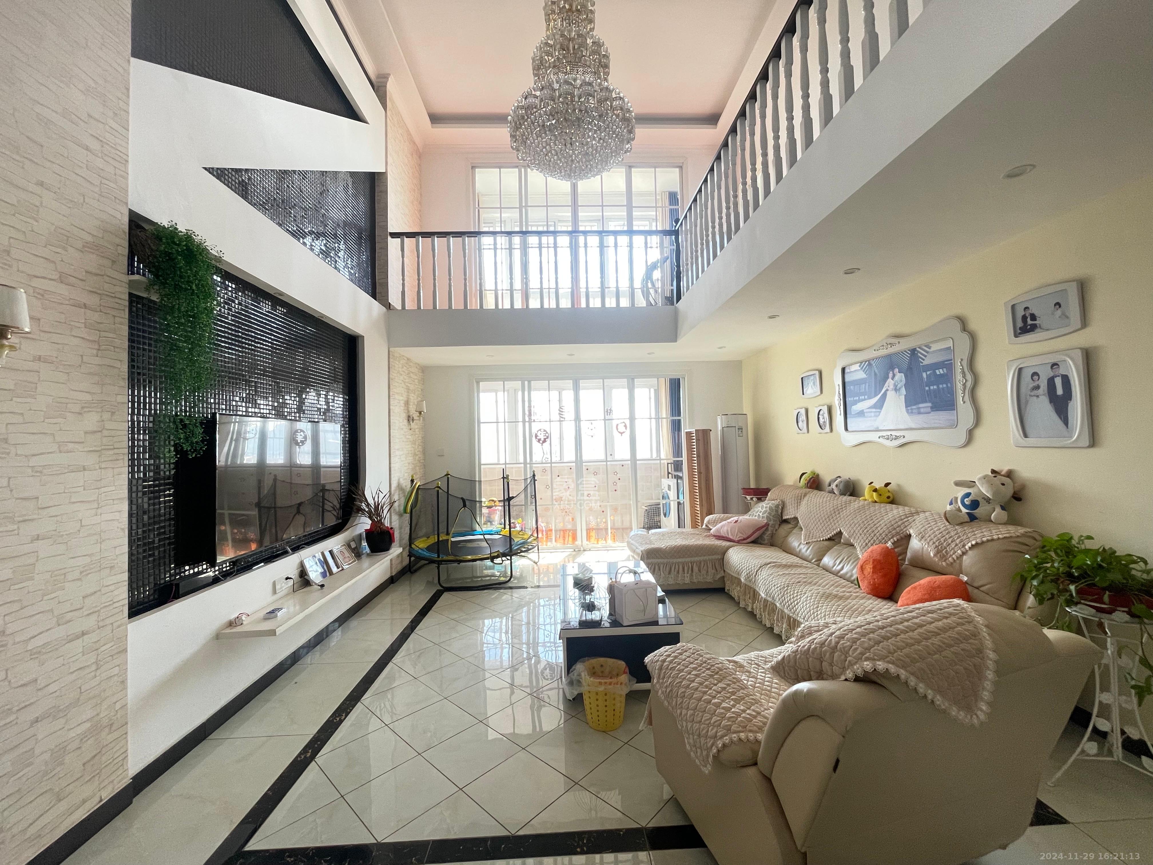 星邮公寓 5室2厅3卫 5000.0元/月 星邮公寓 5室2厅3卫 5000.0元/月室内图