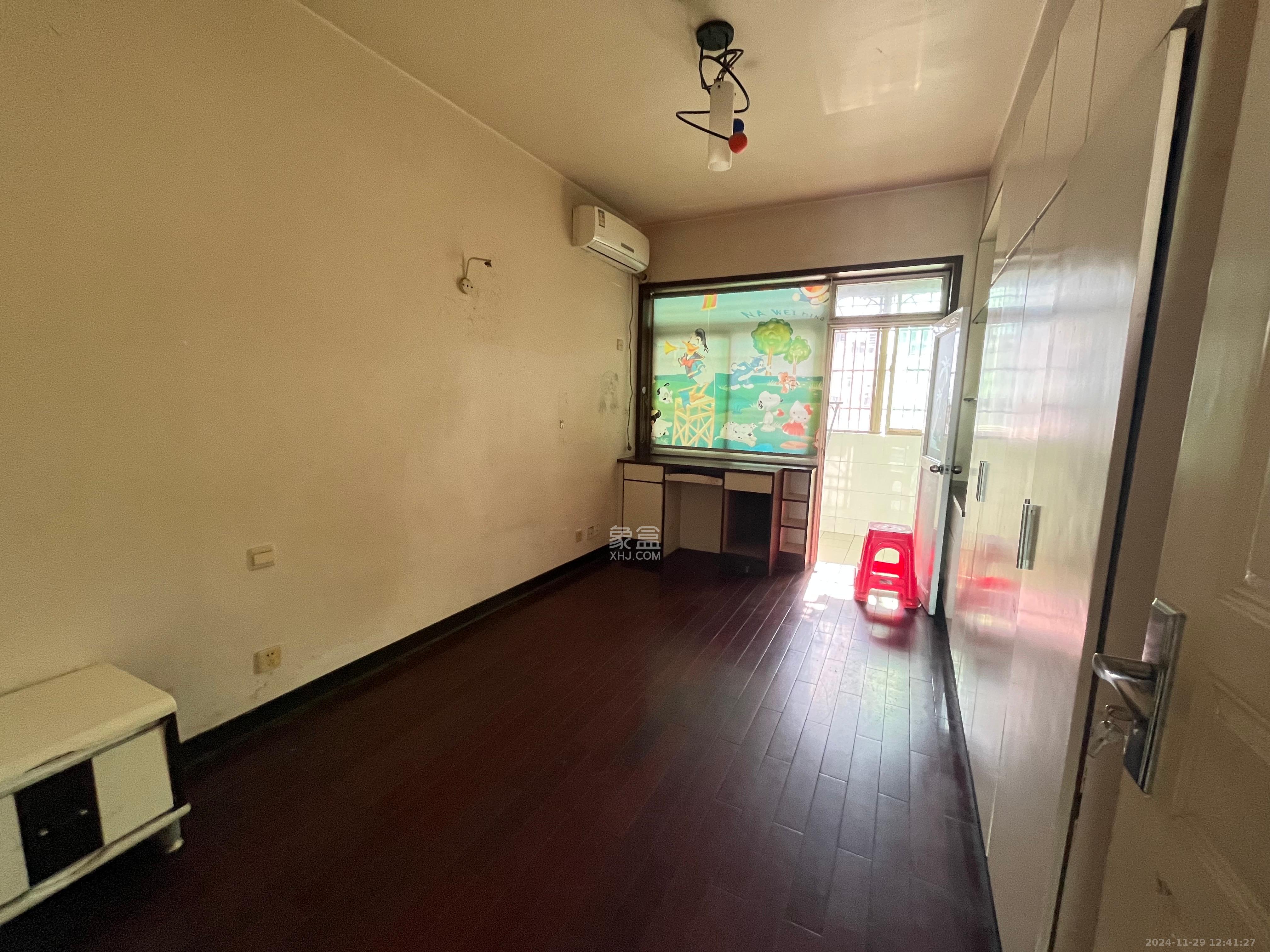 宏轩花苑  3室2厅1卫   2800.00元/月室内图