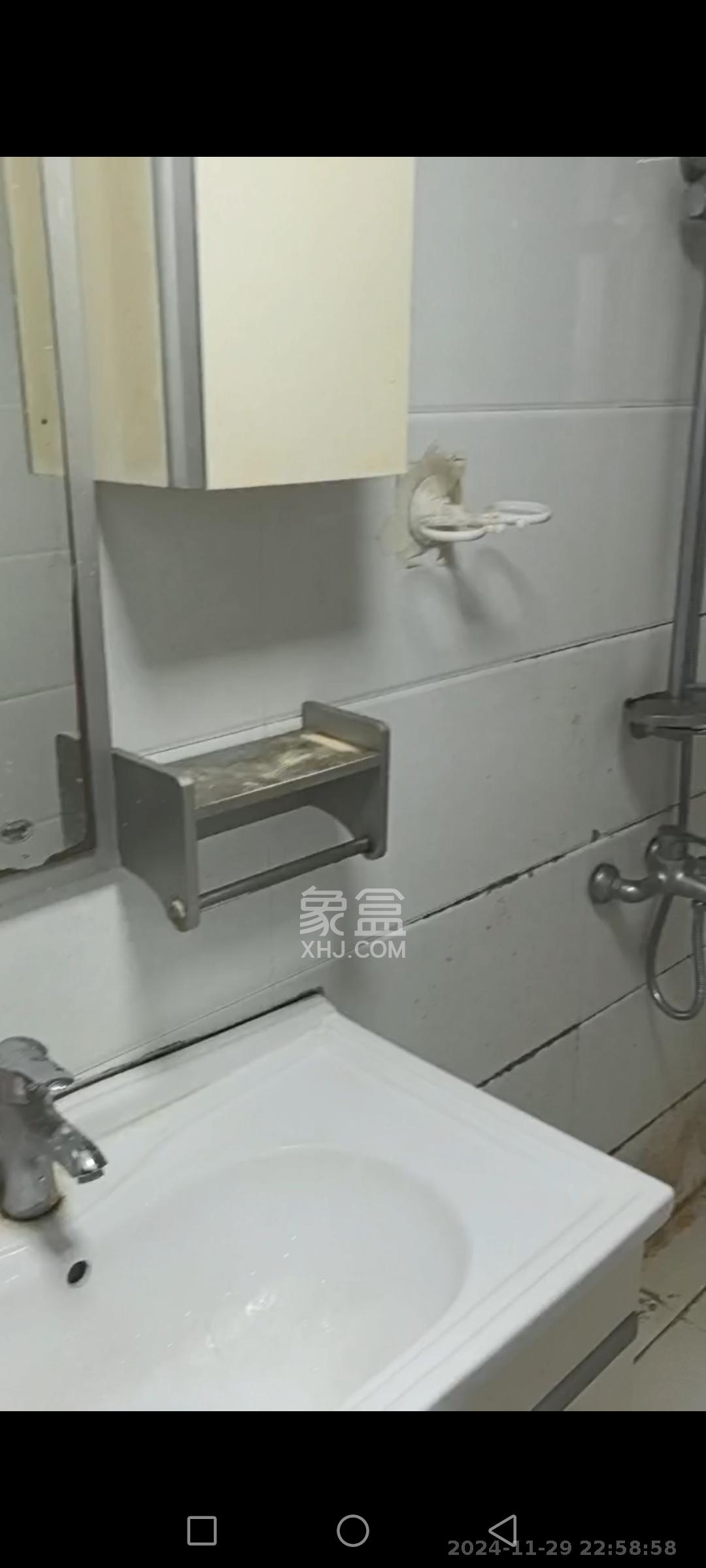 水岸世景 3室2厅1卫 2000.0元/月 水岸世景 3室2厅1卫 2000.0元/月室内图