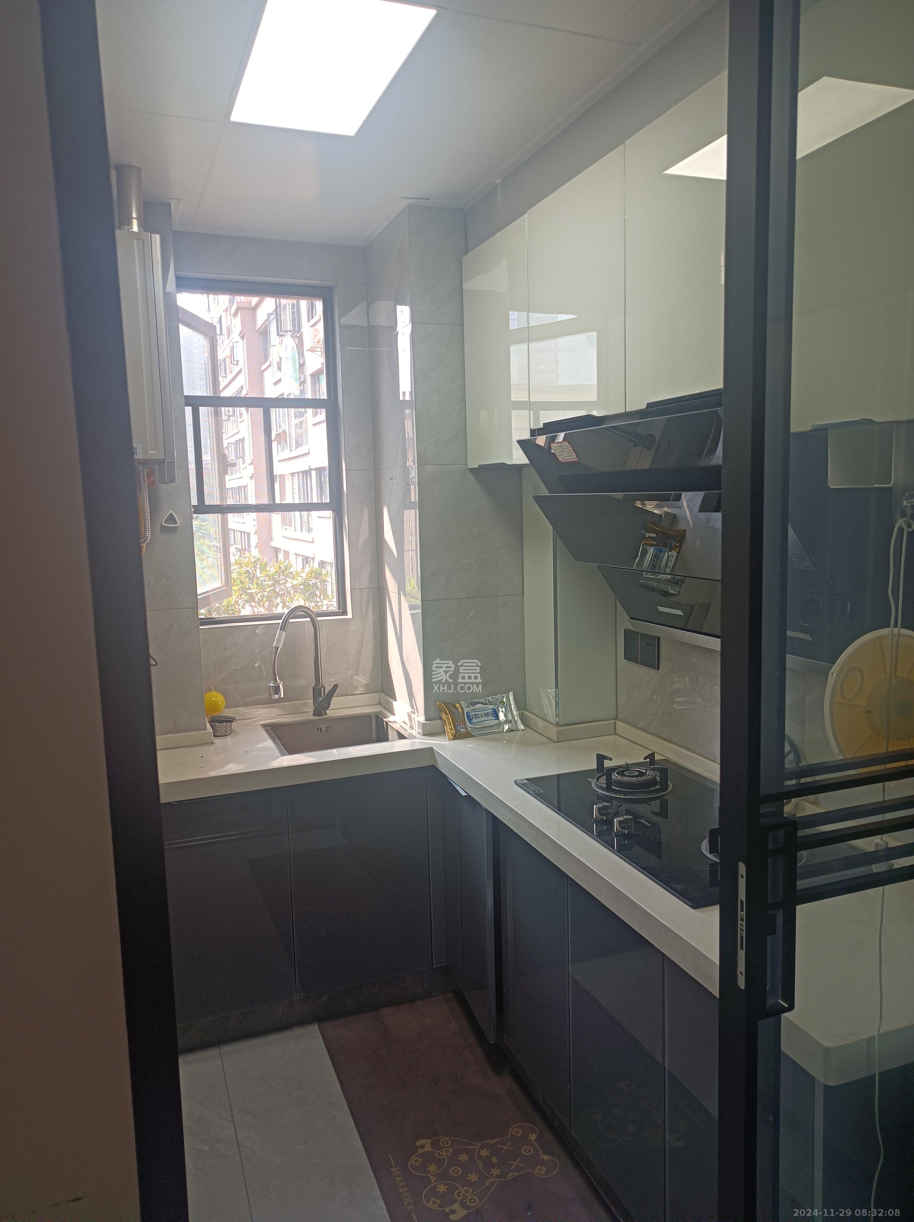 韭菜园嘉苑  2室1厅1卫    3600.0元/月 韭菜园嘉苑  2室1厅1卫    3600.0元/月室内图1