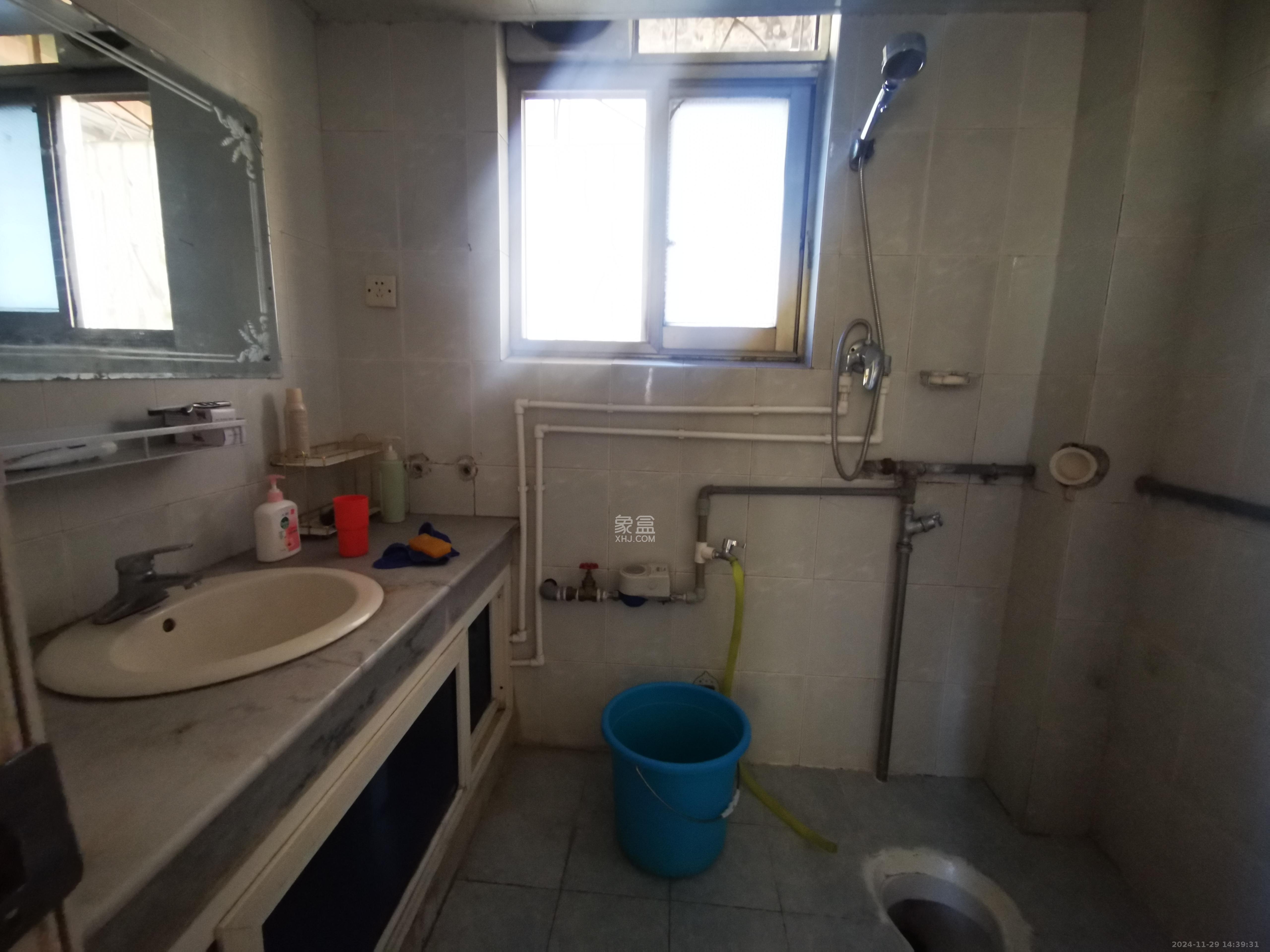 省水院宿舍 3室1厅1卫 3000.0元/月 省水院宿舍 3室1厅1卫 3000.0元/月室内图