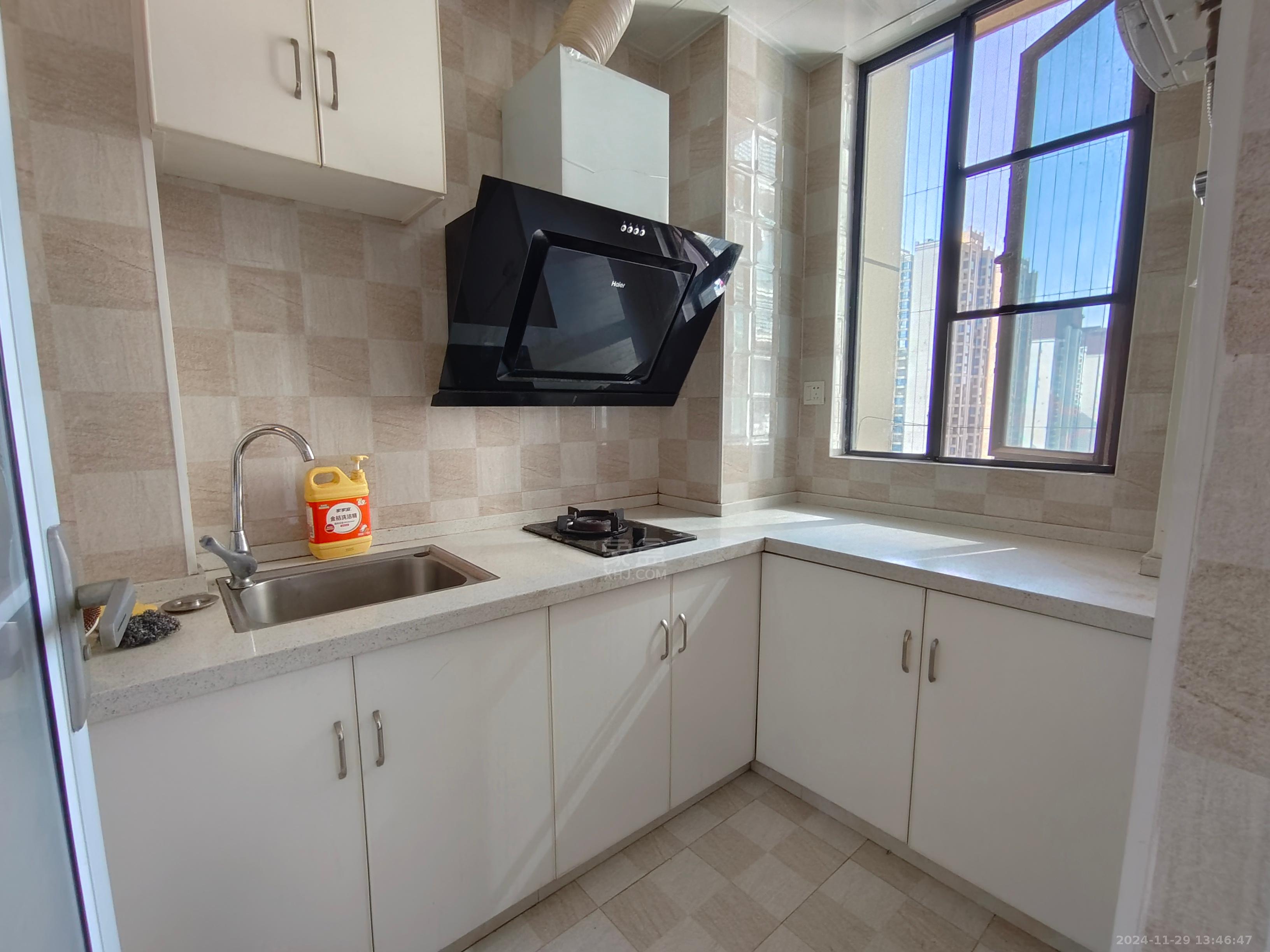 白金汉宫 1室1厅1卫 1400.0元/月 白金汉宫 1室1厅1卫 1400.0元/月室内图