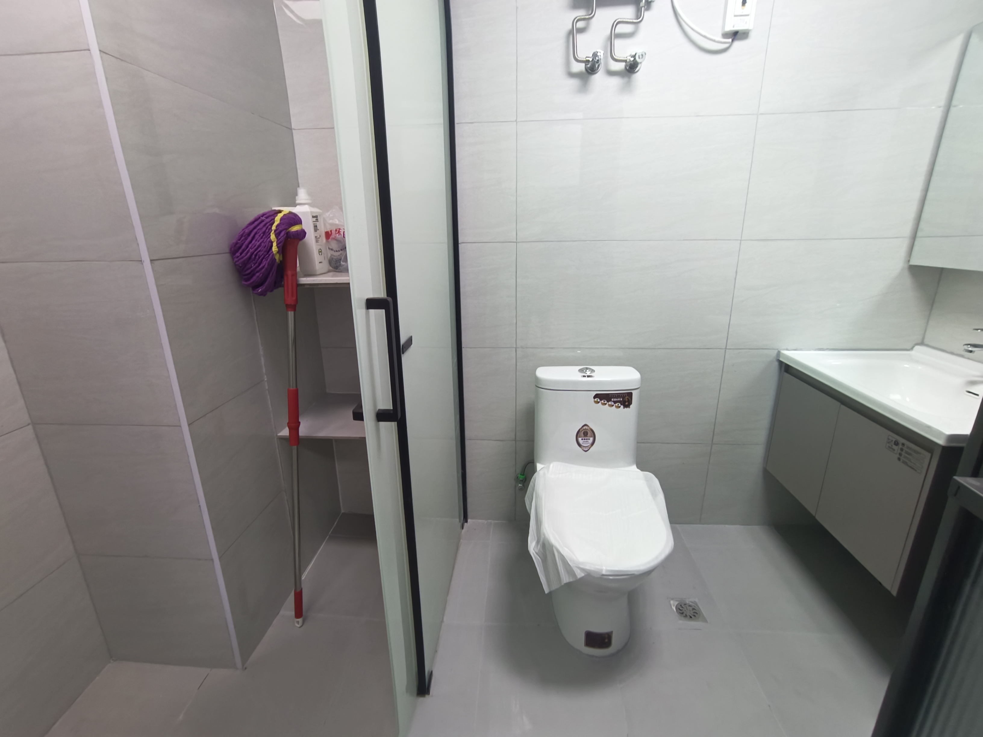 朗廷览江 1室0厅0卫 1800.0元/月 朗廷览江 1室0厅0卫 1800.0元/月户型图