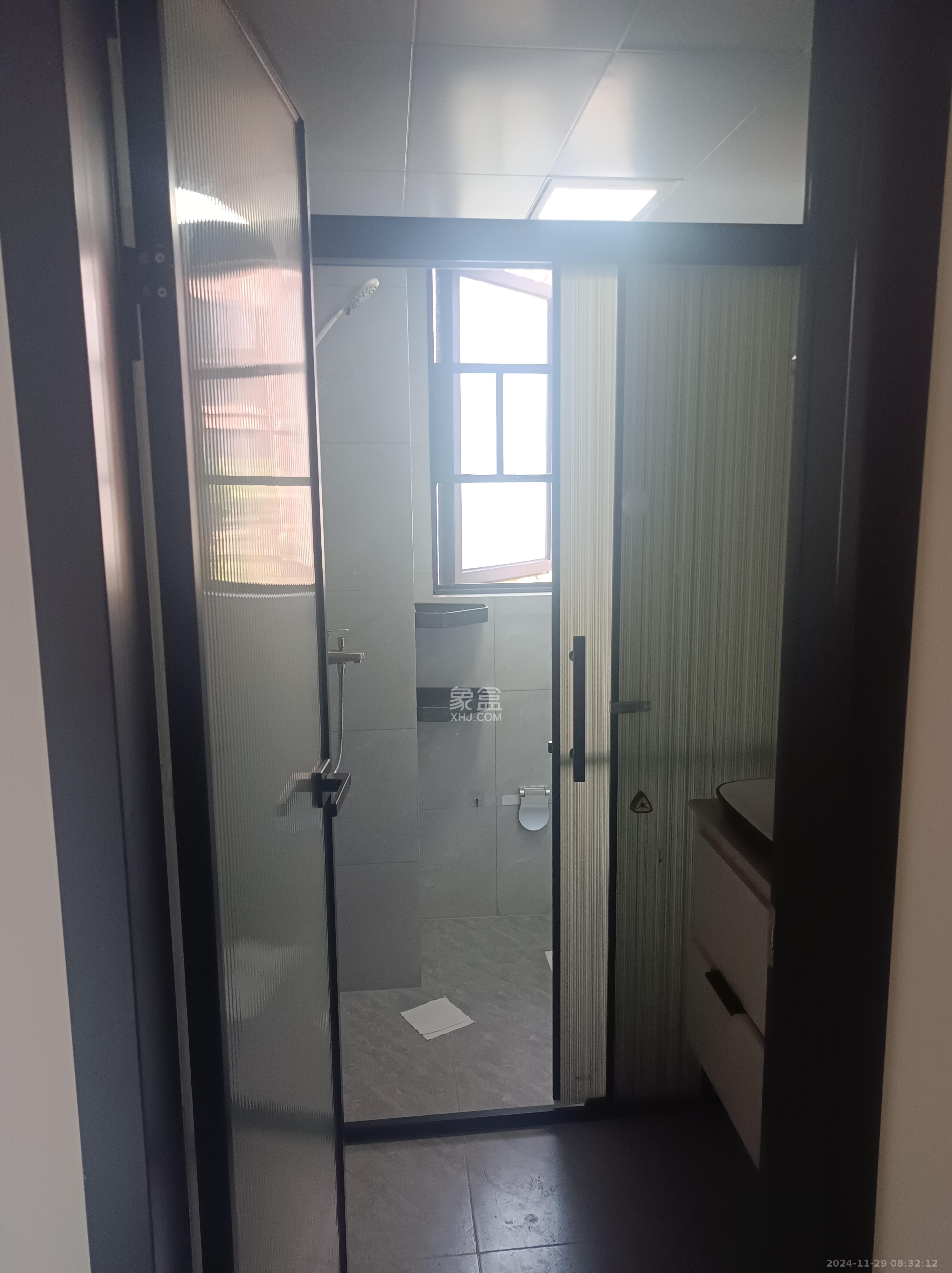 韭菜园嘉苑  2室1厅1卫    3600.0元/月 韭菜园嘉苑  2室1厅1卫    3600.0元/月室内图