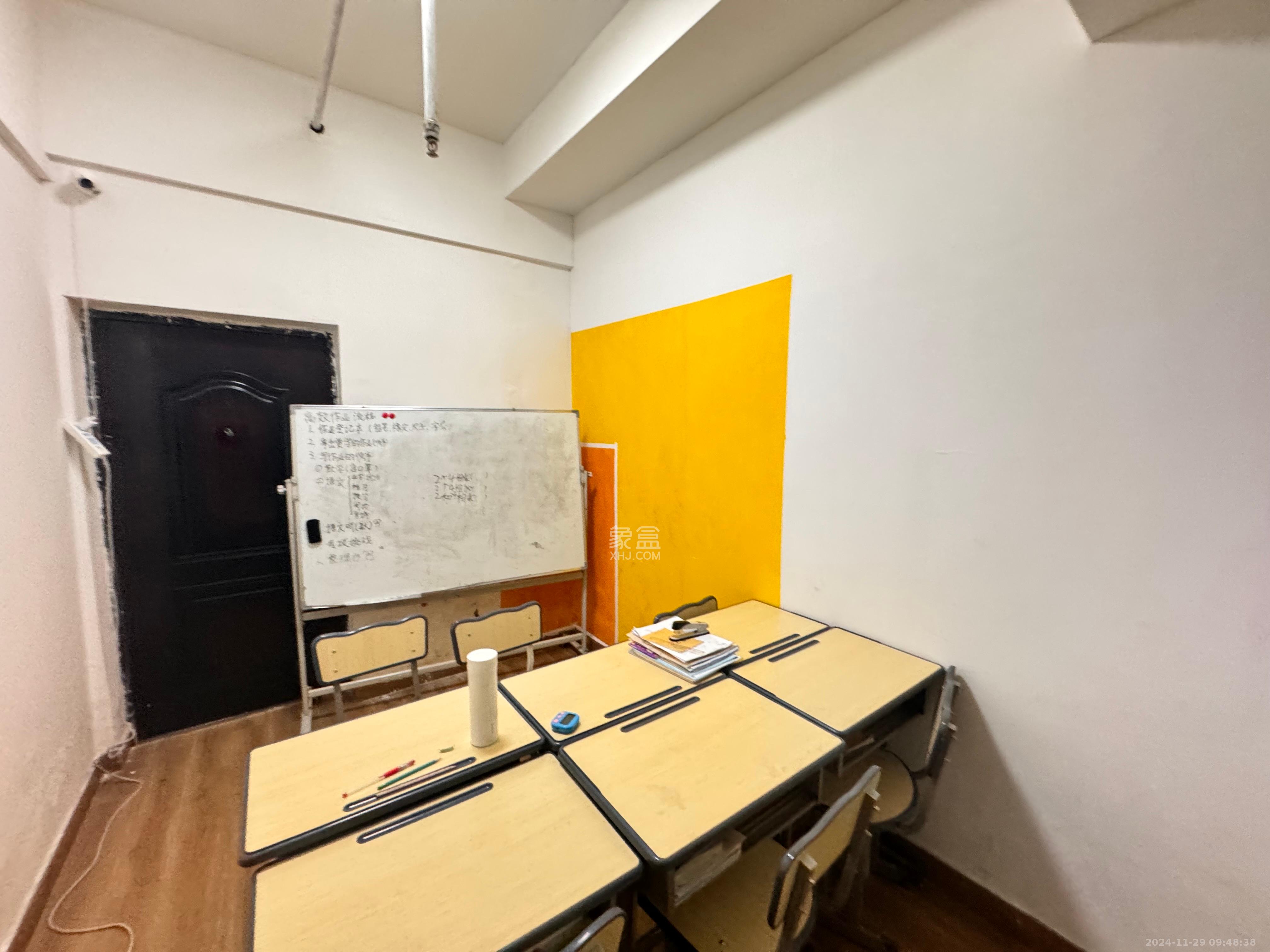 恒泰广场 1室1厅1卫 5500.0元/月 恒泰广场 1室1厅1卫 5500.0元/月室内图