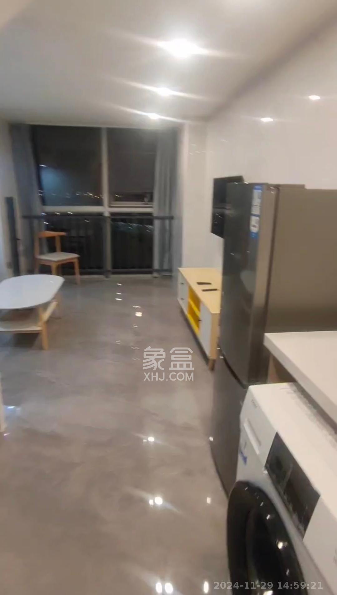 绿地长沙城际空间站（绿地新里佳苑）  2室1厅1卫   2300.00元/月室内图