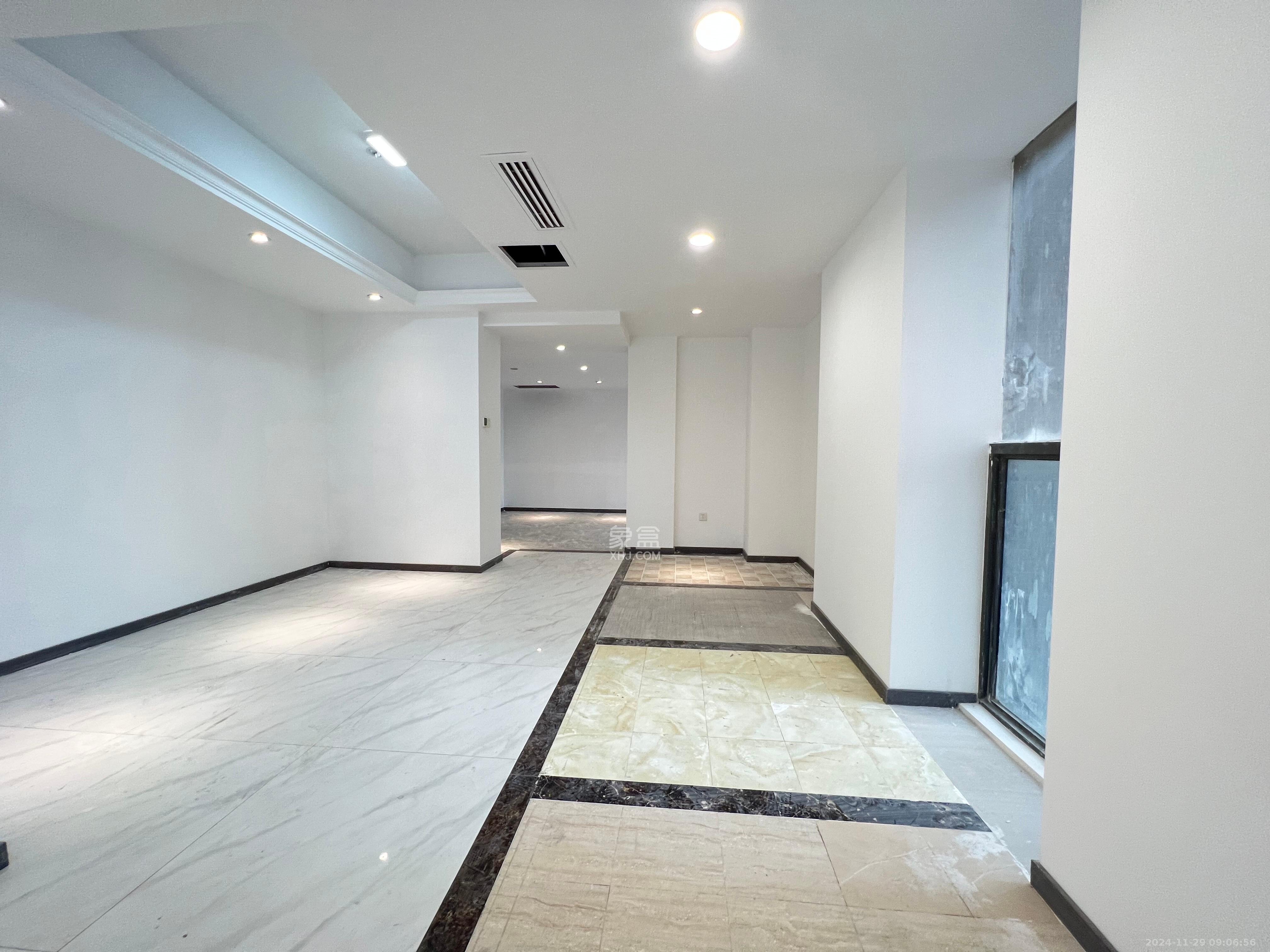华晨国际公馆  5室2厅1卫   15000.00元/月室内图