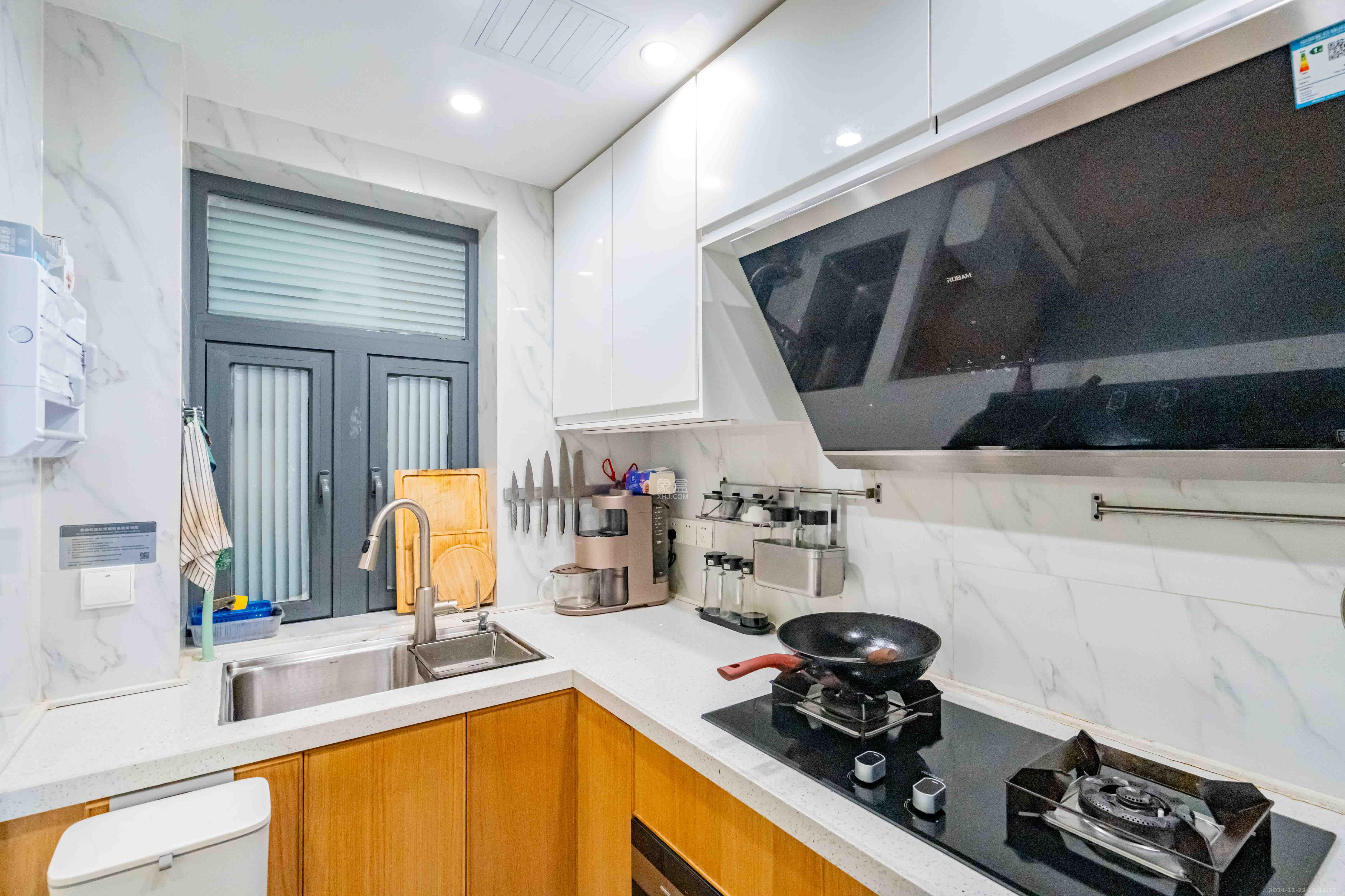 天健城  3室2厅2卫    7800.0元/月 天健城  3室2厅2卫    7800.0元/月室内图