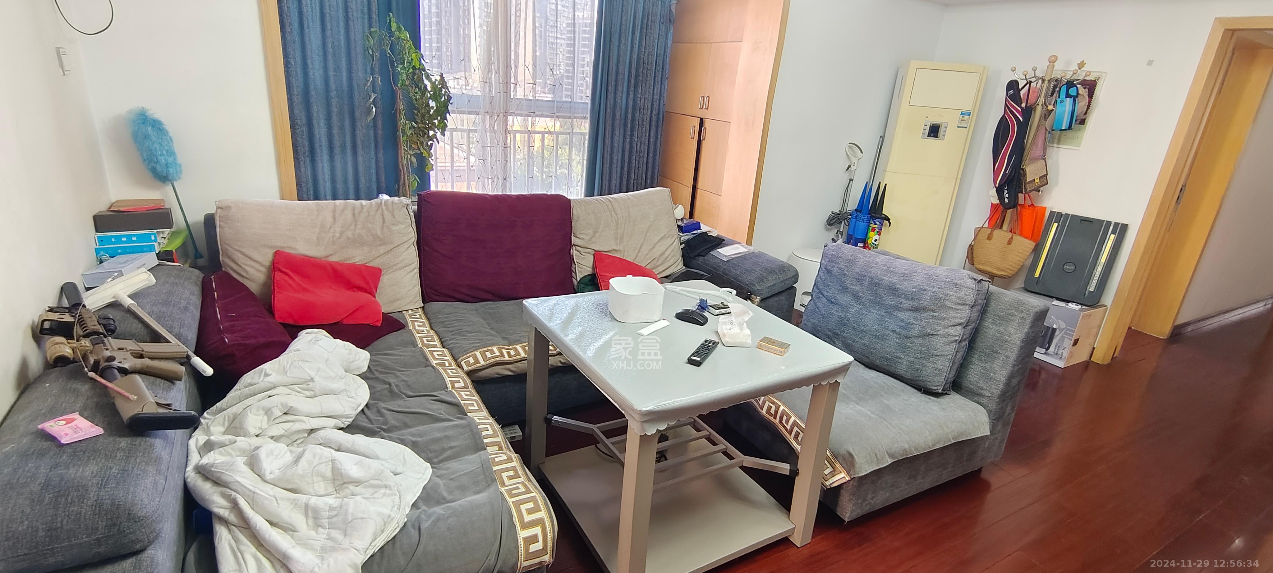 层上观邸 3室2厅1卫 2500.0元/月 层上观邸 3室2厅1卫 2500.0元/月室内图