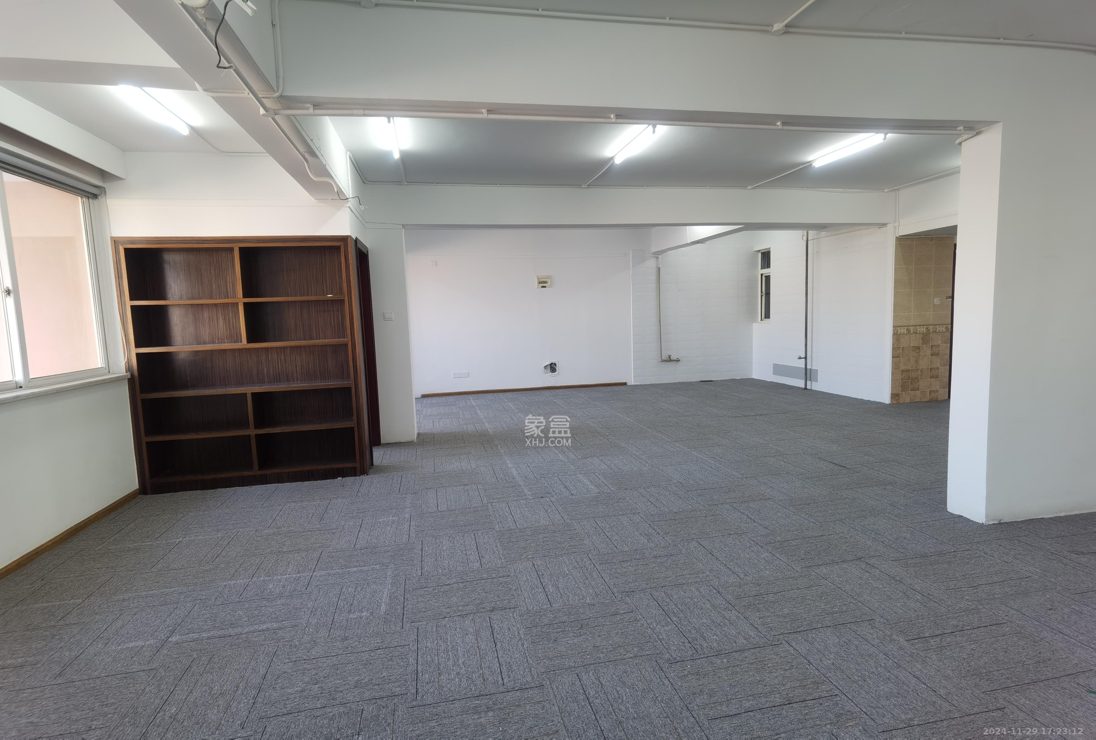 建鸿达现代公寓 1室1厅1卫 13800.0元/月 建鸿达现代公寓 1室1厅1卫 13800.0元/月室内图