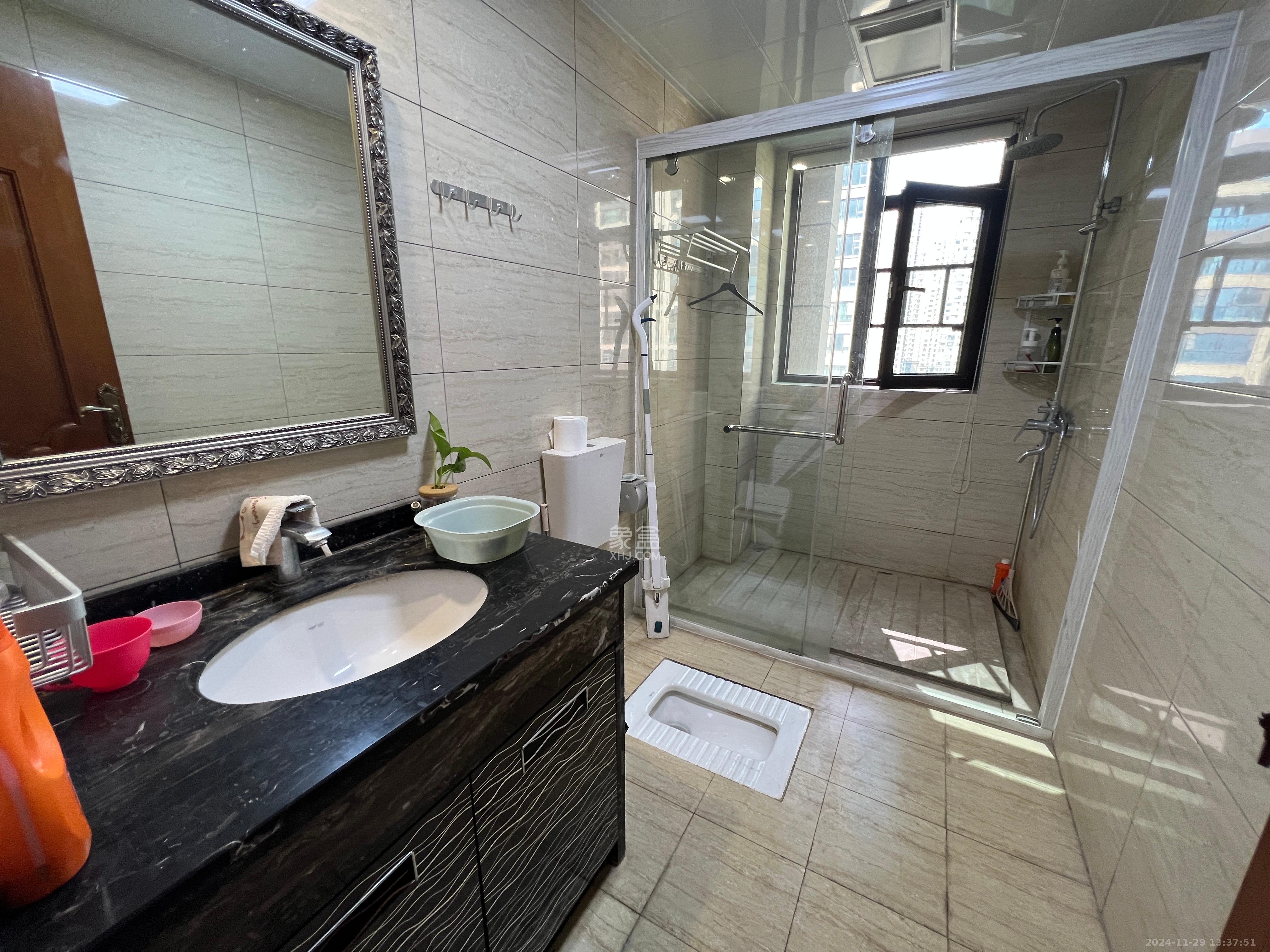 晟通牡丹舸  1室2厅2卫    5500.0元/月 晟通牡丹舸  1室2厅2卫    5500.0元/月室内图