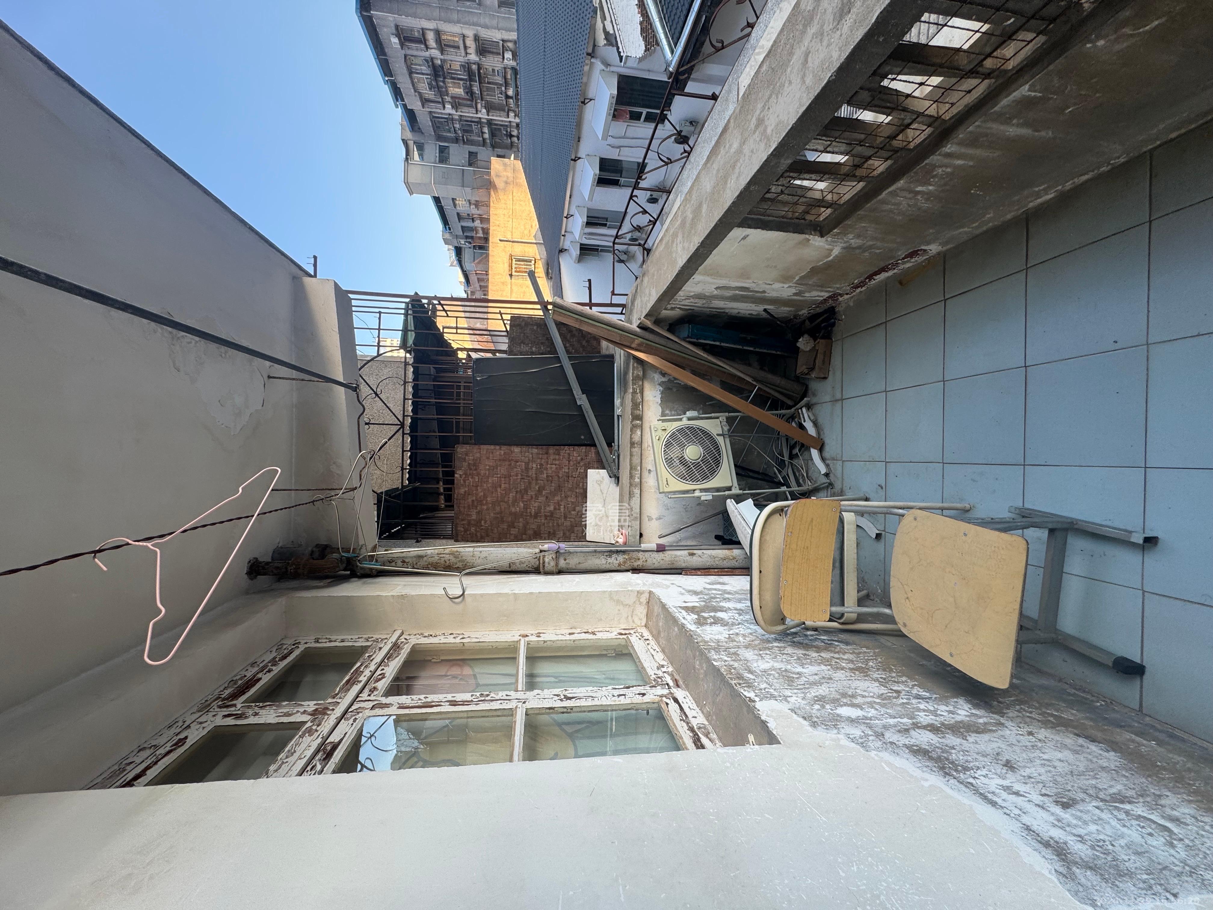 民主东街散盘 3室2厅1卫 2400.0元/月 民主东街散盘 3室2厅1卫 2400.0元/月室内图