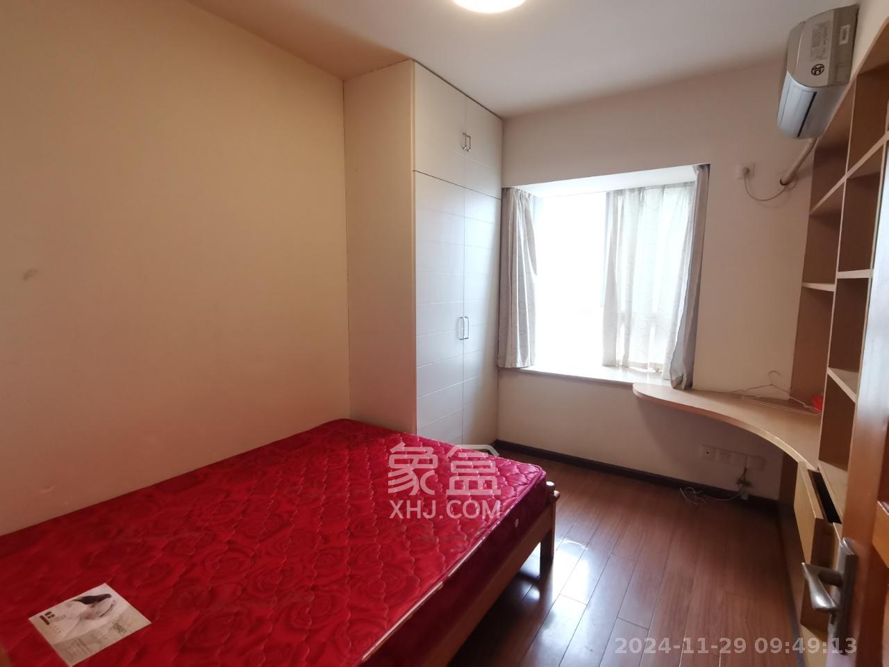一品东庭  3室2厅2卫   2800.00元/月室内图