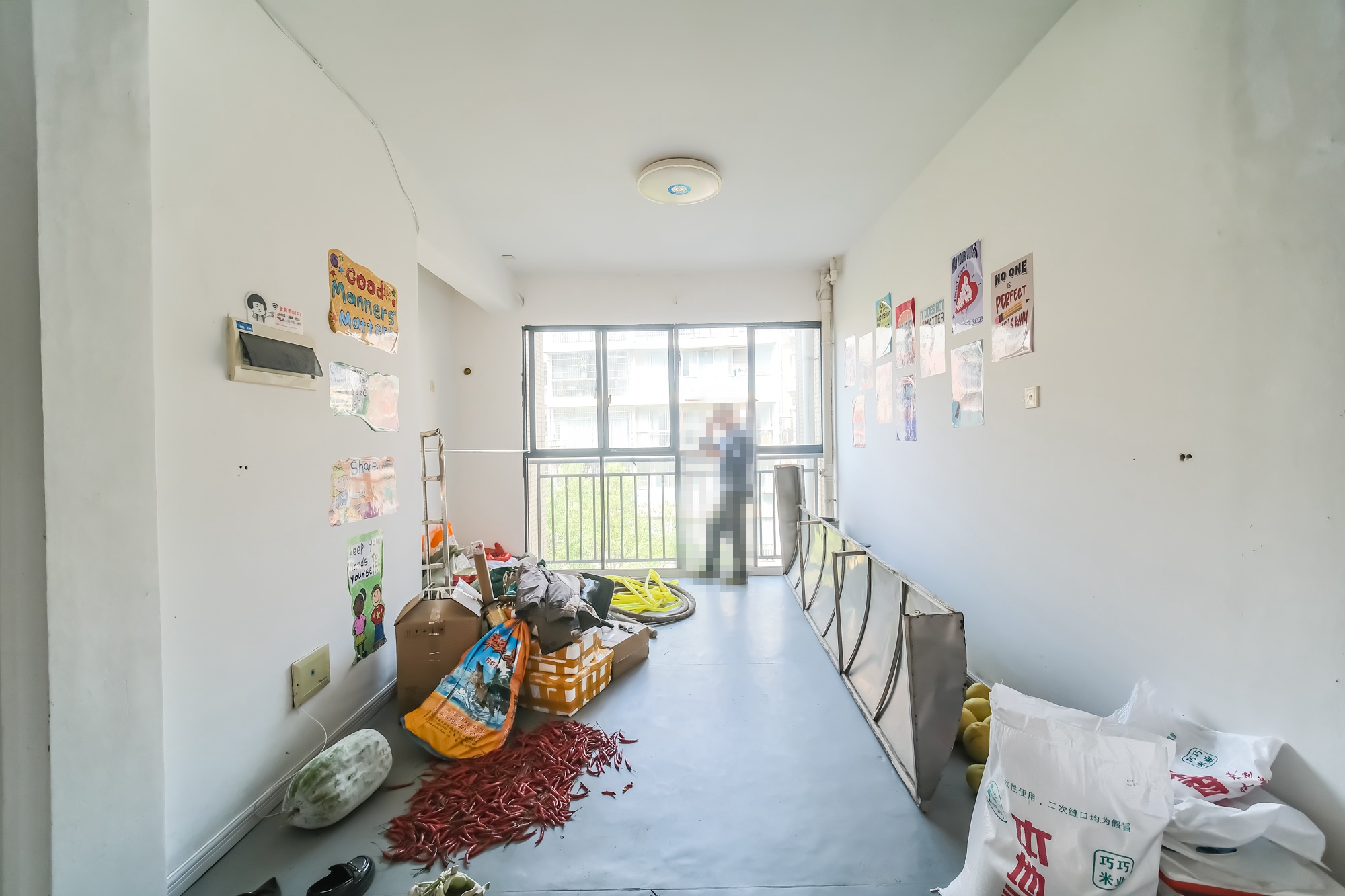 四季星城  3室2厅2卫    88.0万 四季星城  3室2厅2卫    88.0万客厅