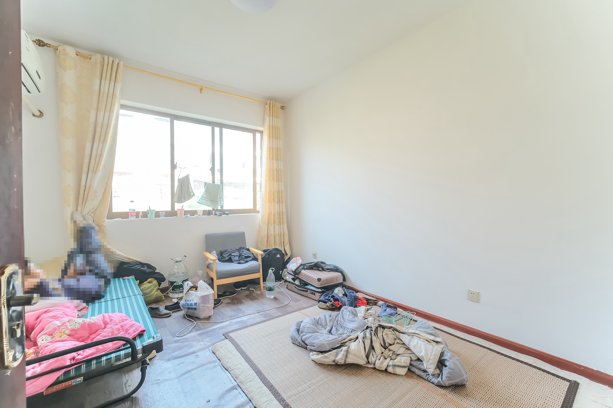 四季星城  3室2厅2卫    88.0万 四季星城  3室2厅2卫    88.0万卧室