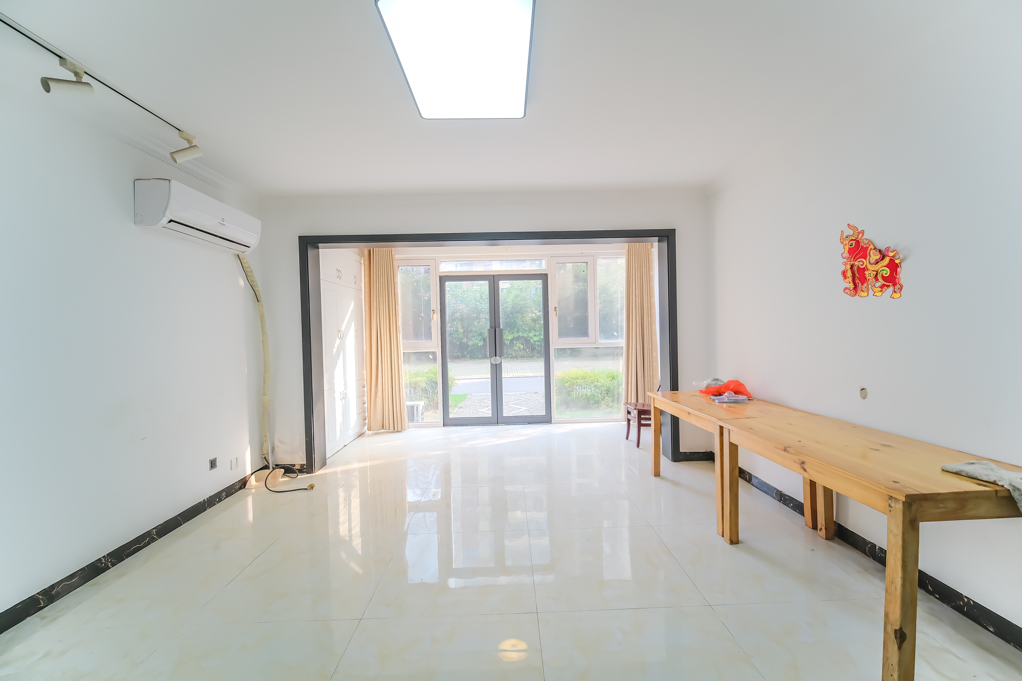 和悦城(蟠龙景苑) 3室2厅1卫 70.0万 和悦城(蟠龙景苑) 3室2厅1卫 70.0万客厅