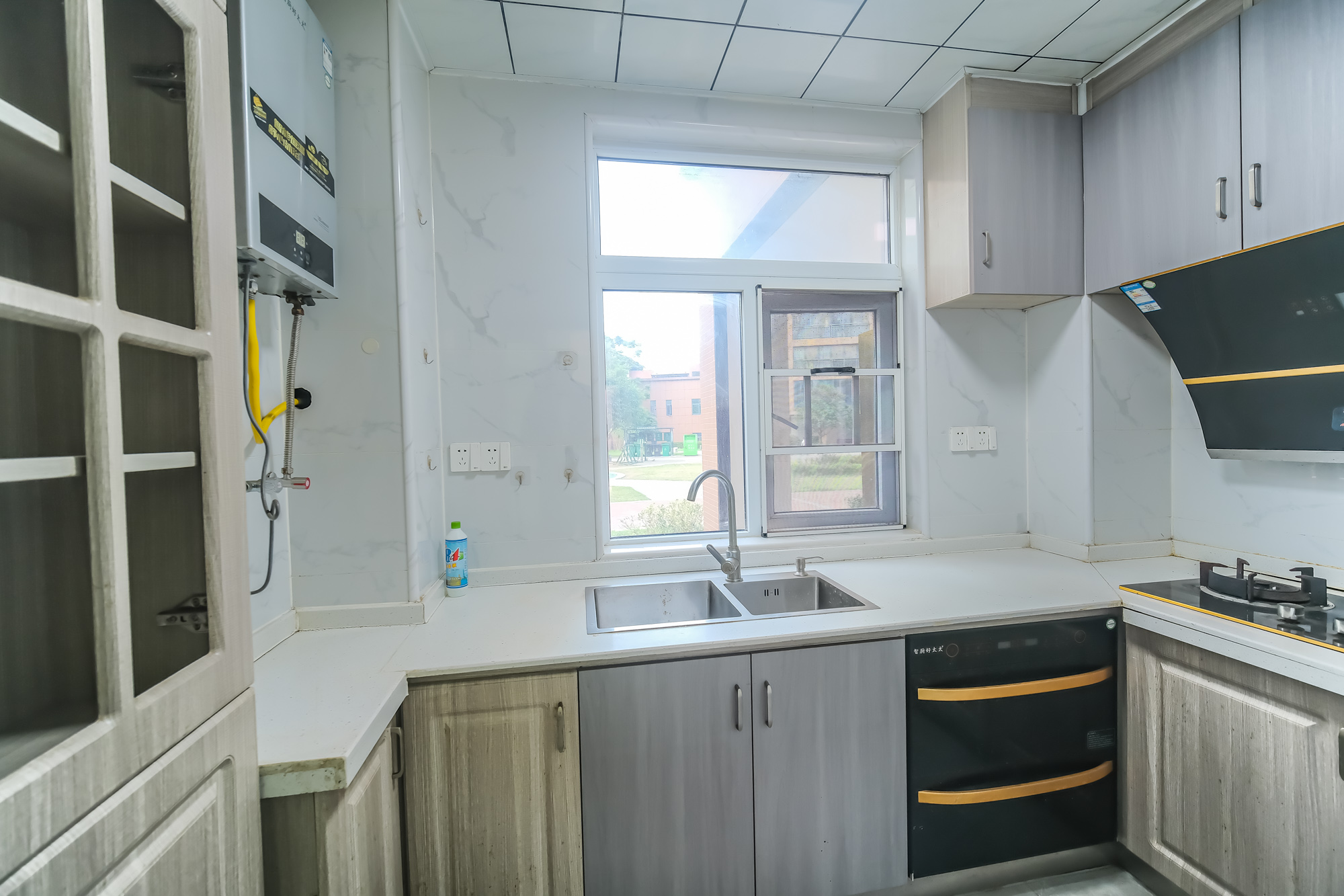 和悦城(蟠龙景苑) 3室2厅1卫 70.0万 和悦城(蟠龙景苑) 3室2厅1卫 70.0万厨房