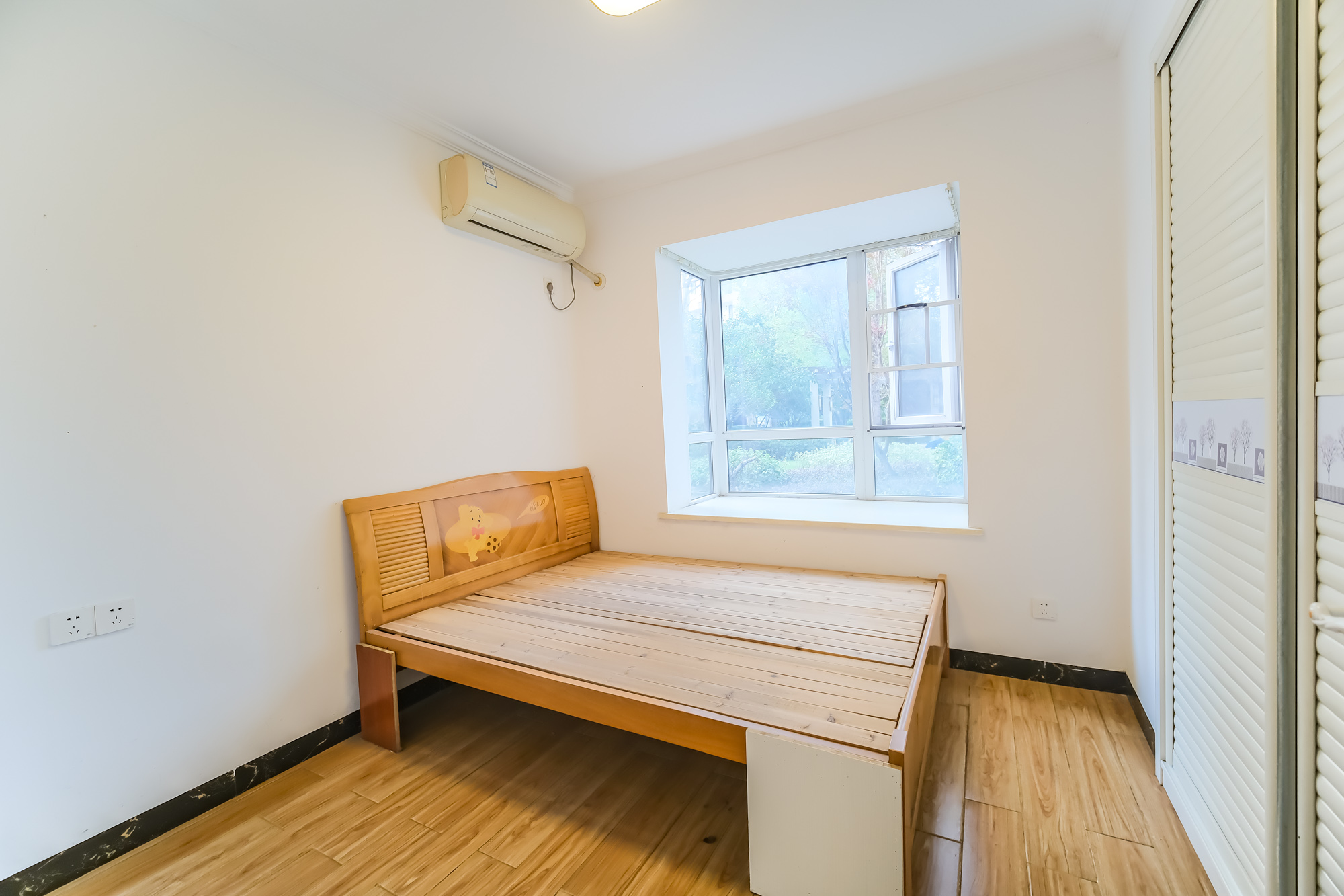 和悦城(蟠龙景苑) 3室2厅1卫 70.0万 和悦城(蟠龙景苑) 3室2厅1卫 70.0万卧室