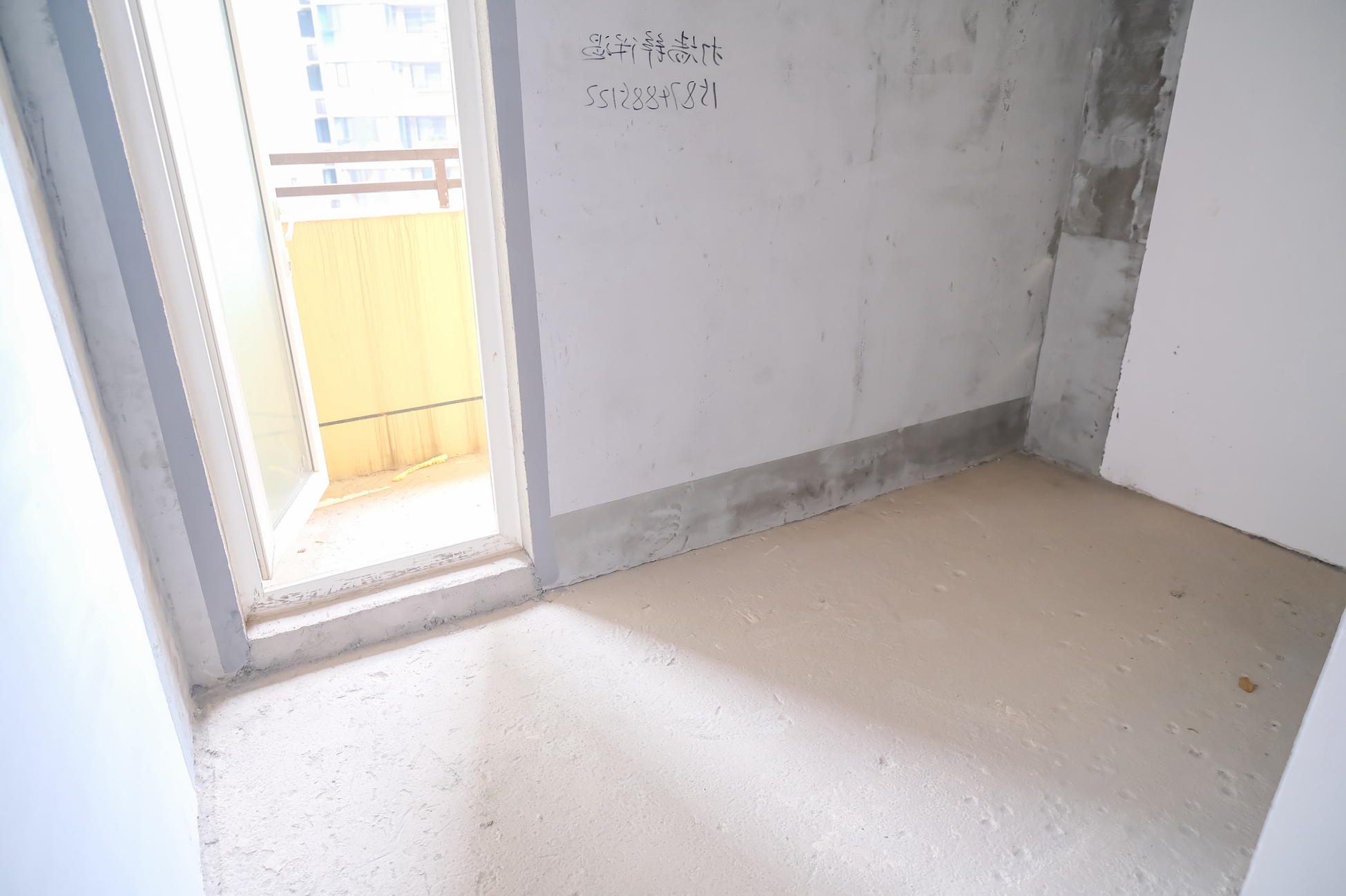 保利香槟国际 4室2厅2卫 85.0万 保利香槟国际 4室2厅2卫 85.0万卧室