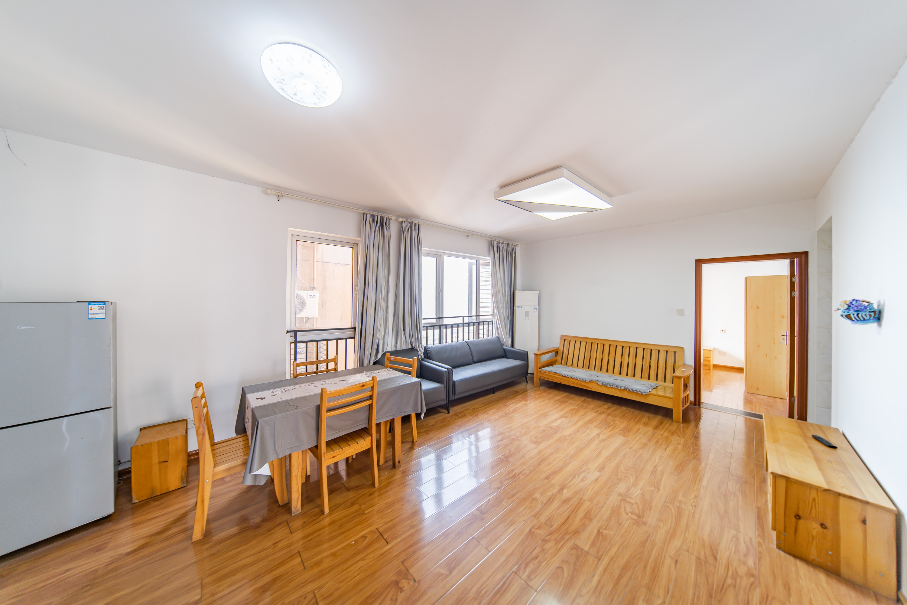 COCO蜜城 3室2厅1卫 76.0万 COCO蜜城 3室2厅1卫 76.0万客厅