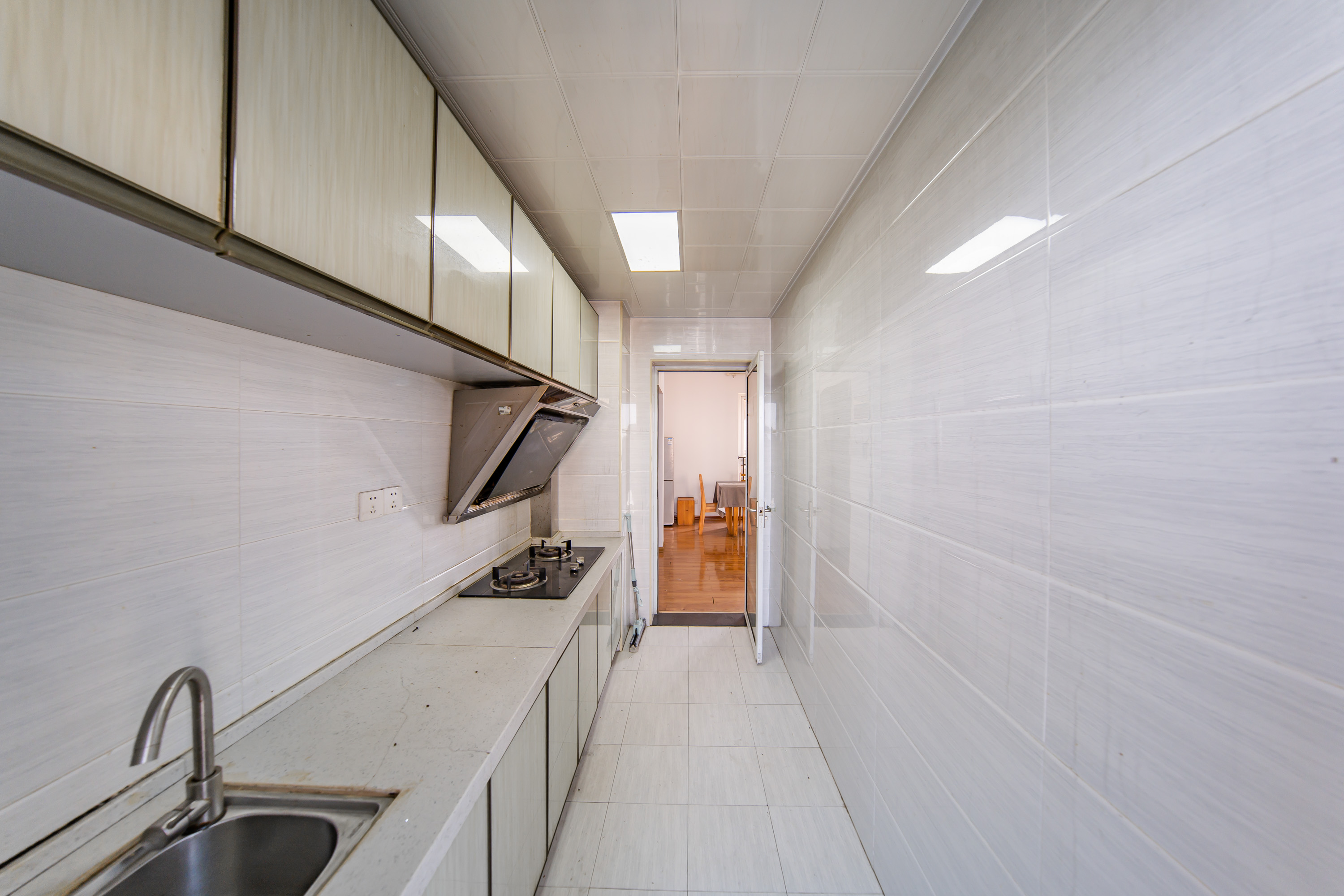 COCO蜜城  3室2厅1卫    76.0万厨房