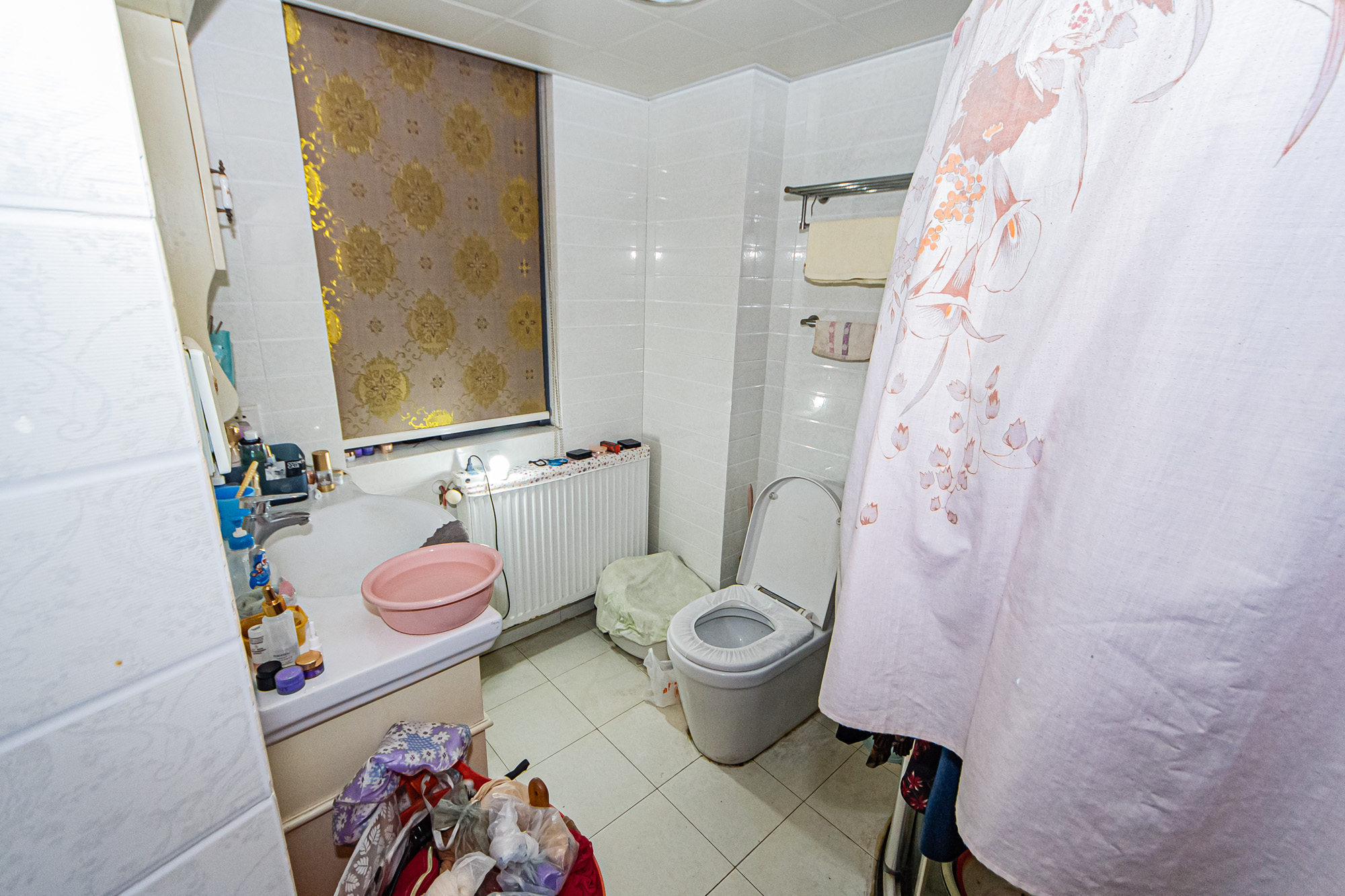 滨江君悦香邸  4室2厅2卫    129.8万卫生间