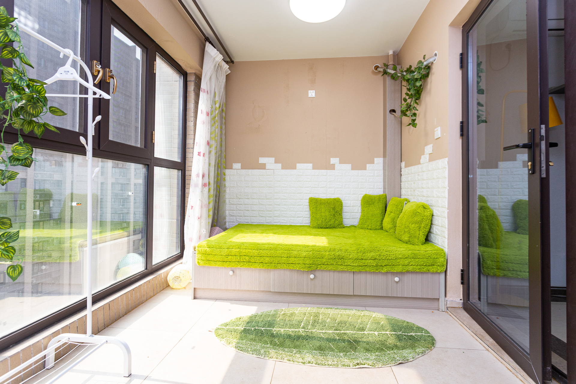 时代倾城二期 2室2厅1卫 70.0万 时代倾城二期 2室2厅1卫 70.0万阳台