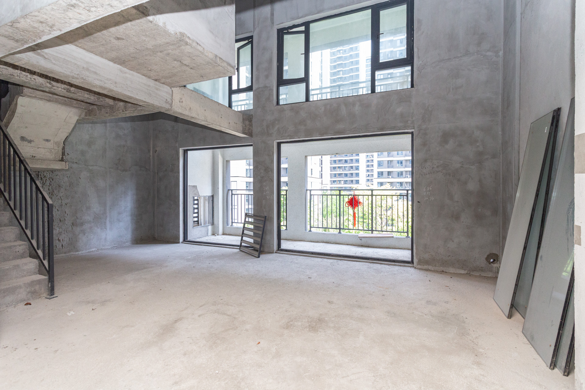 越秀湘江星汇城二期  4室2厅2卫    300.0万 越秀湘江星汇城二期  4室2厅2卫    300.0万