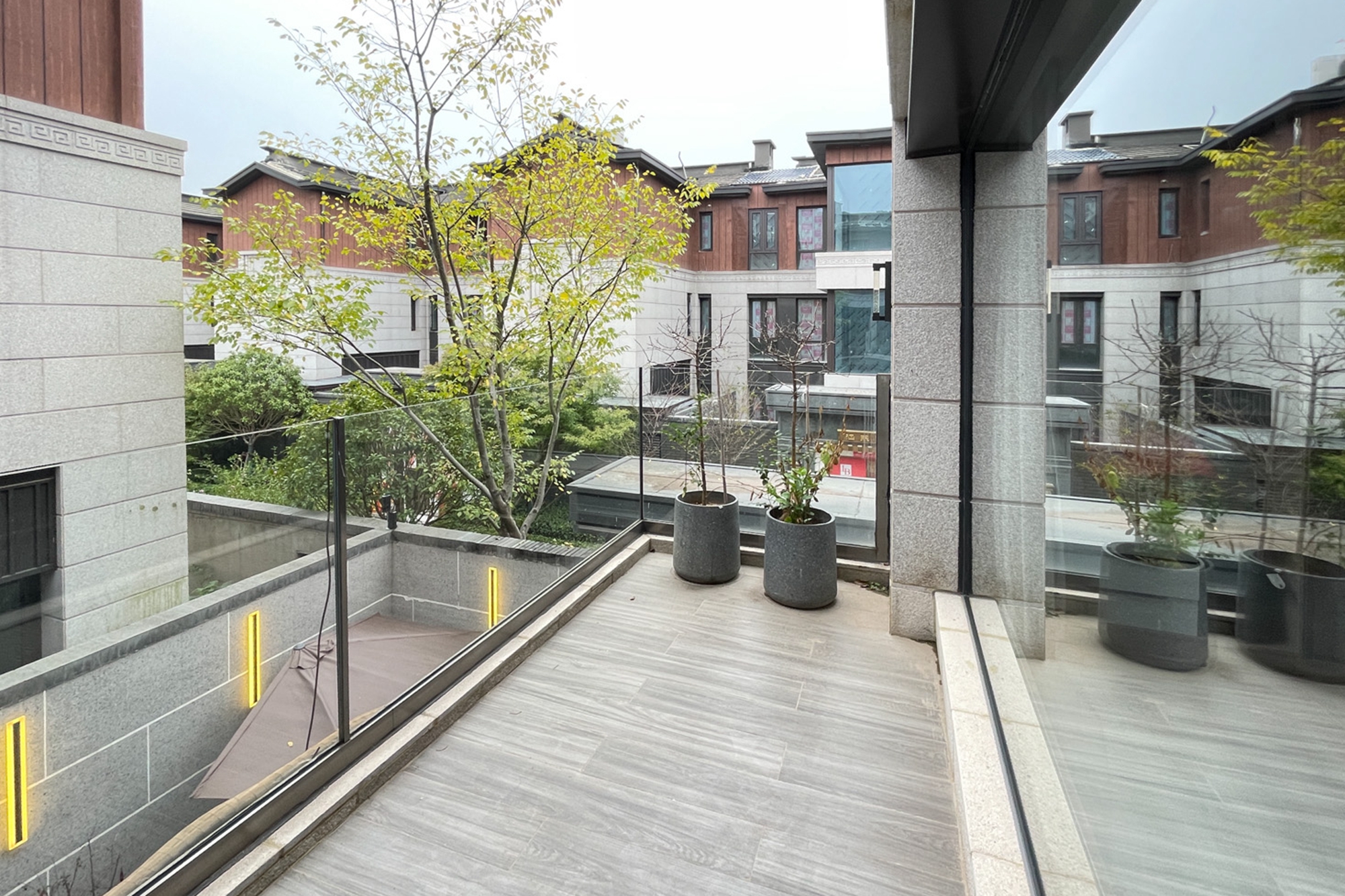 长沙院子 5室3厅5卫 360.0万 长沙院子 5室3厅5卫 360.0万阳台