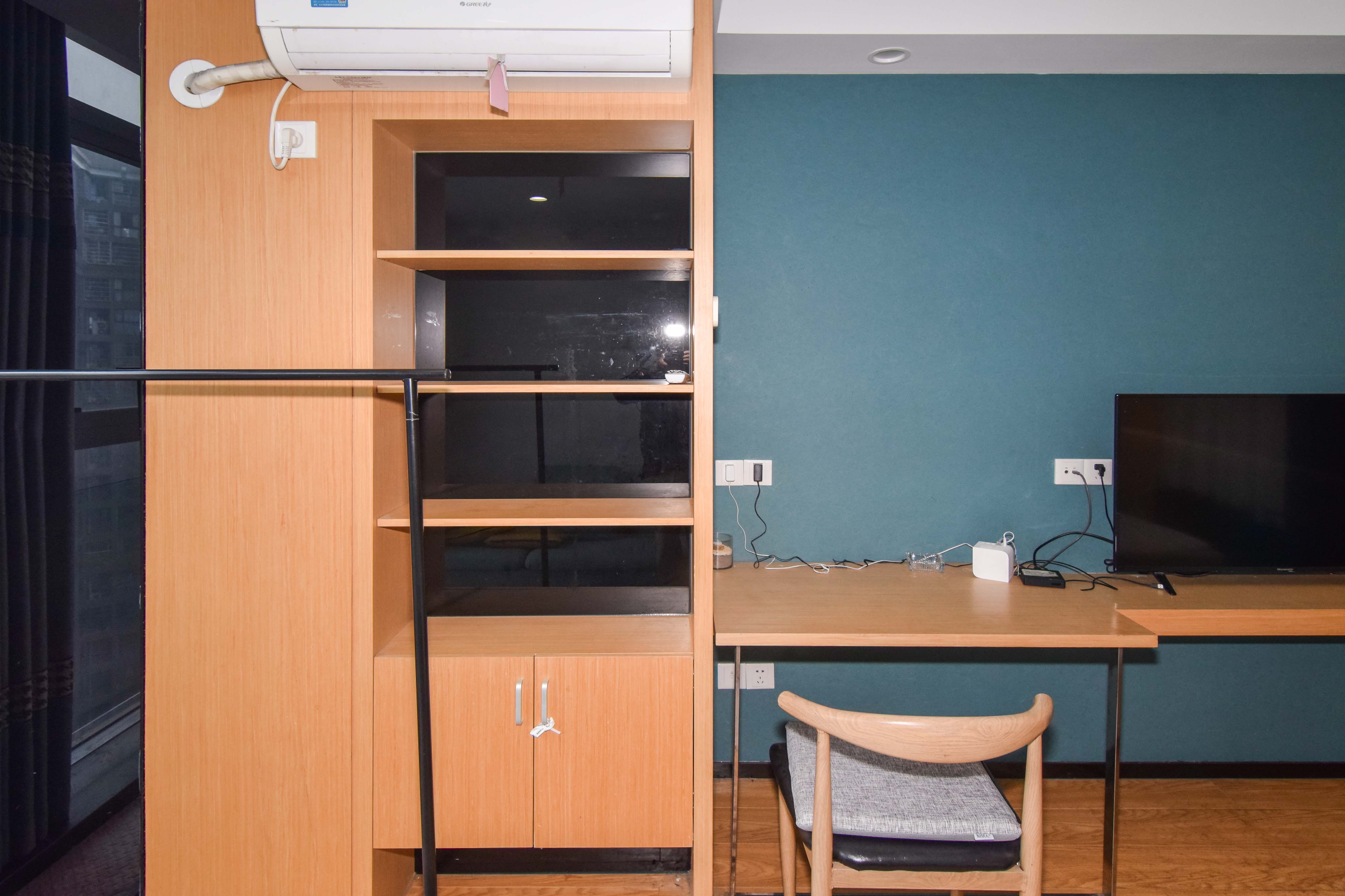 紫鑫御湖湾  1室0厅1卫    26.0万 紫鑫御湖湾  1室0厅1卫    26.0万客厅