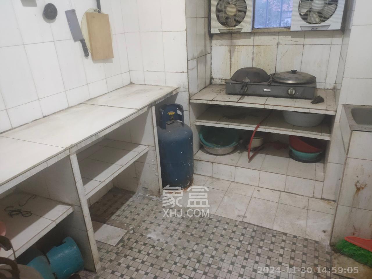 曙光小区 3室1厅1卫 1300.0元/月 曙光小区 3室1厅1卫 1300.0元/月室内图