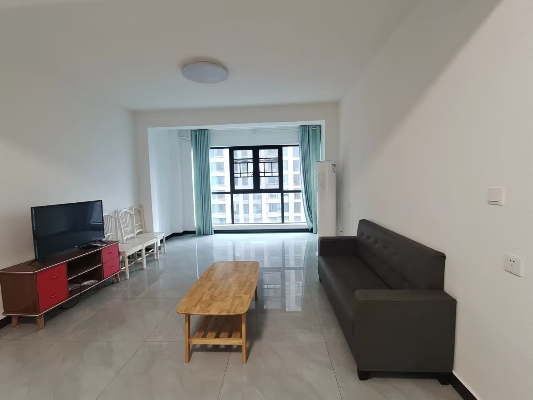 铂金汉宫 1室0厅0卫 2000.0元/月 铂金汉宫 1室0厅0卫 2000.0元/月室内图