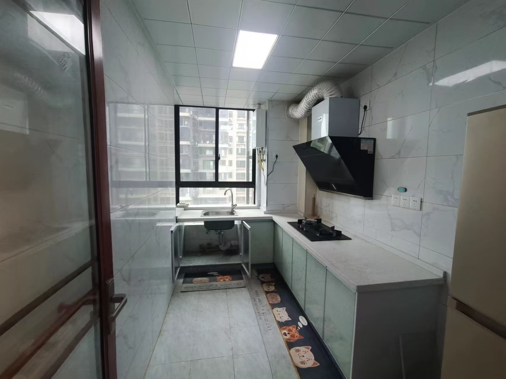 铂金汉宫 1室0厅0卫 2000.0元/月 铂金汉宫 1室0厅0卫 2000.0元/月室内图