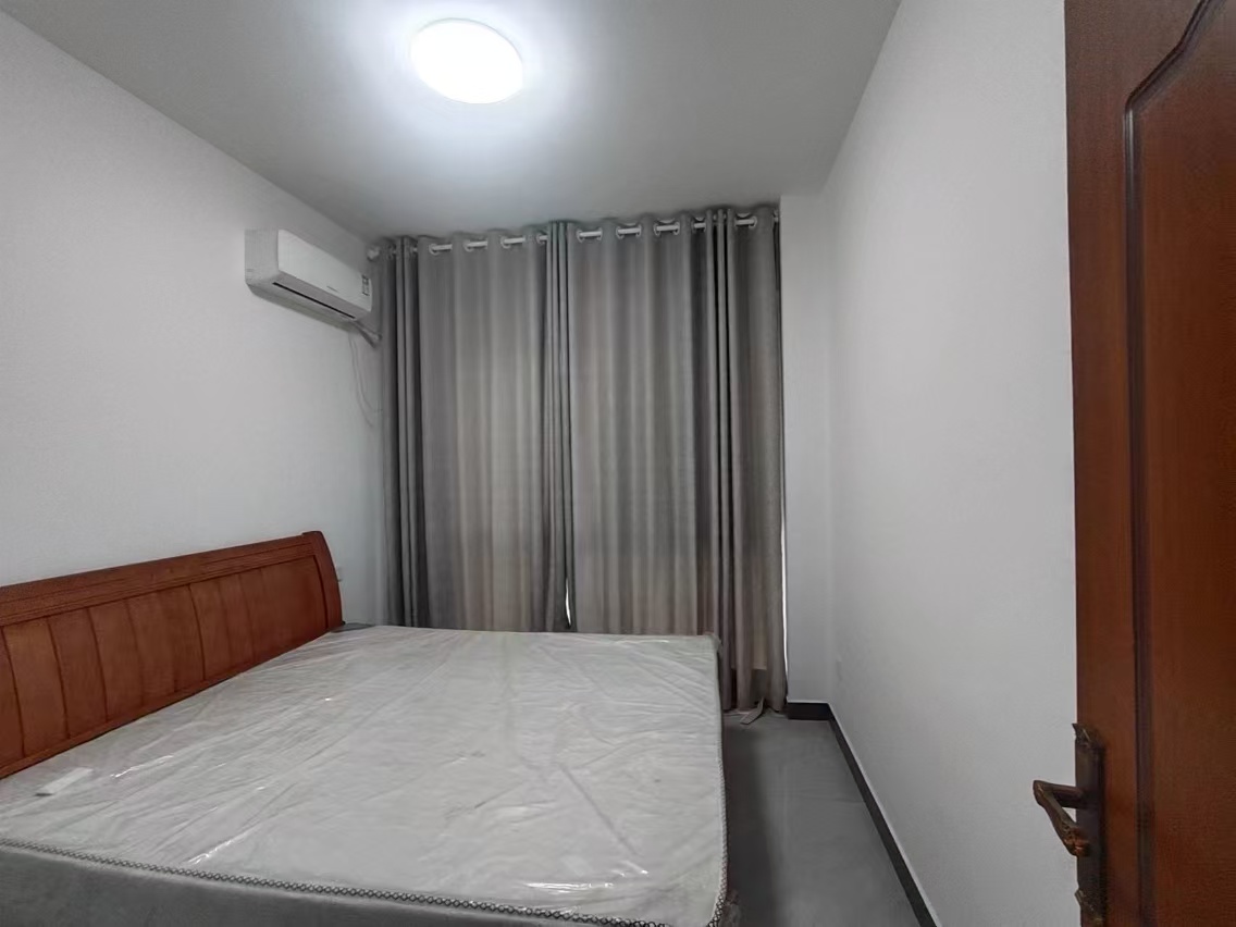 铂金汉宫 1室0厅0卫 2000.0元/月 铂金汉宫 1室0厅0卫 2000.0元/月室内图