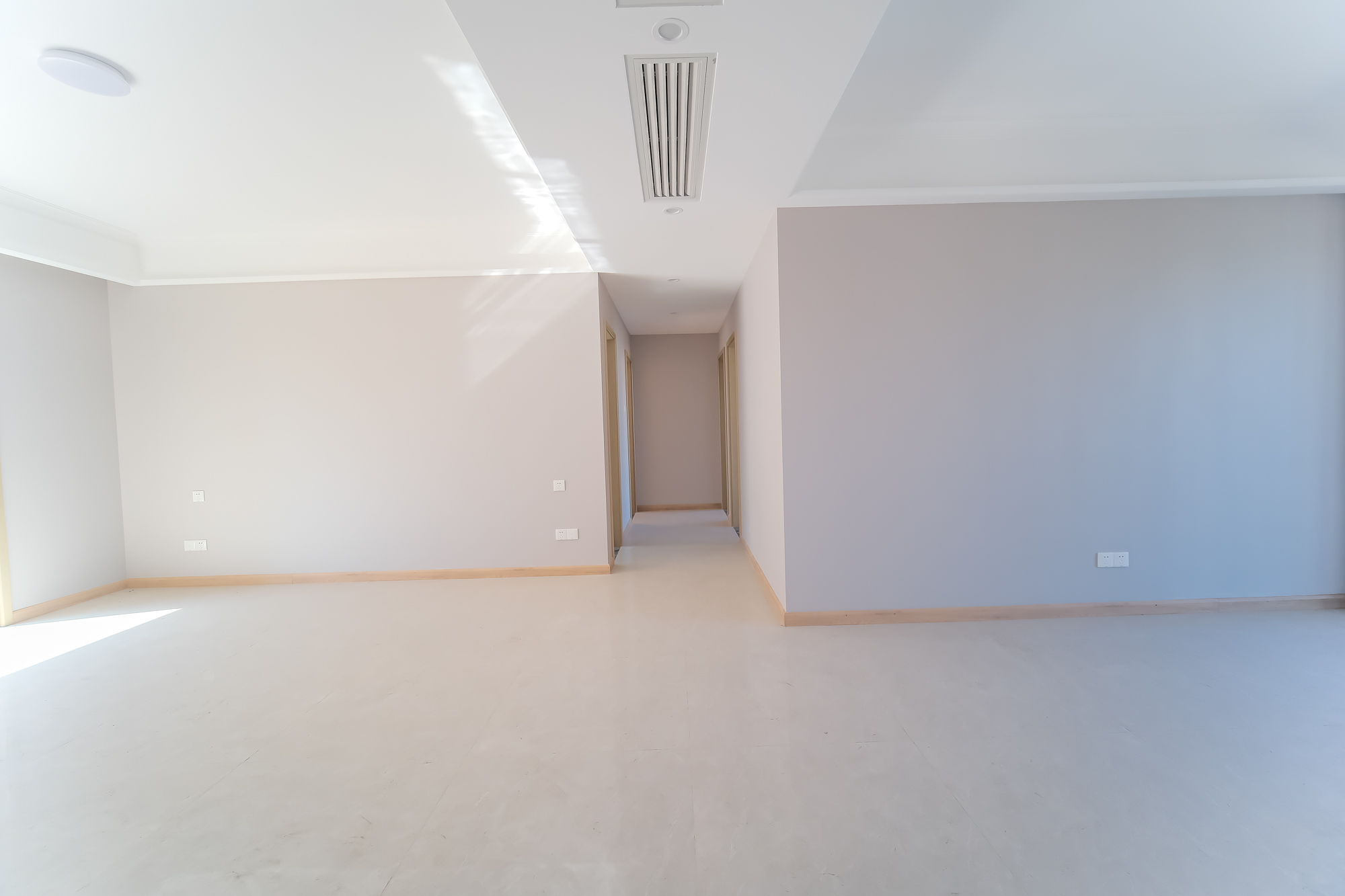 运达锦绣广场  3室2厅2卫    145.0万 运达锦绣广场  3室2厅2卫    145.0万客厅