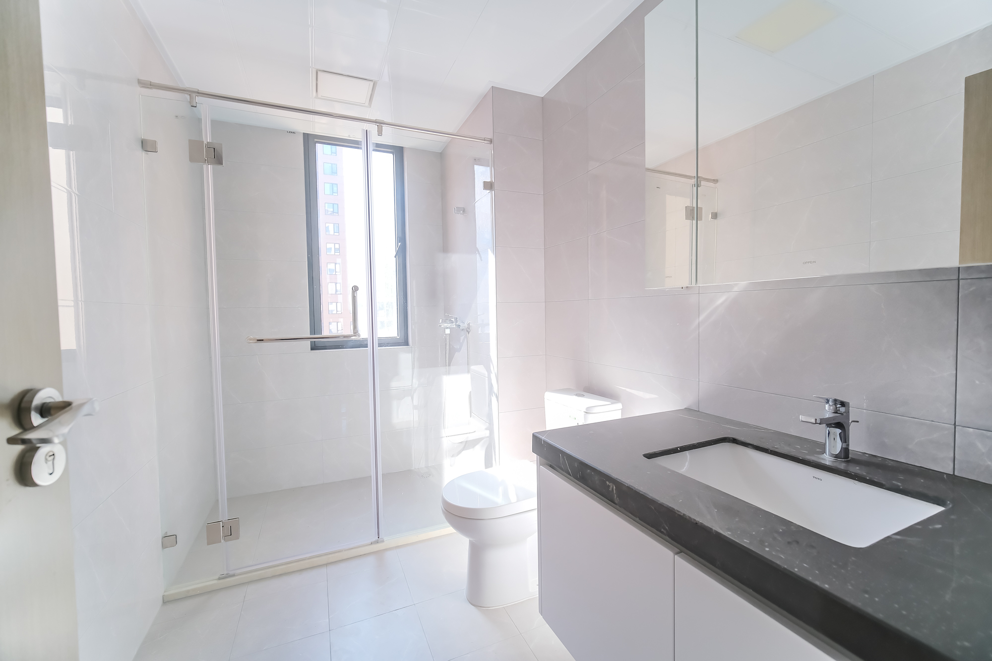 运达锦绣广场  3室2厅2卫    145.0万 运达锦绣广场  3室2厅2卫    145.0万卫生间