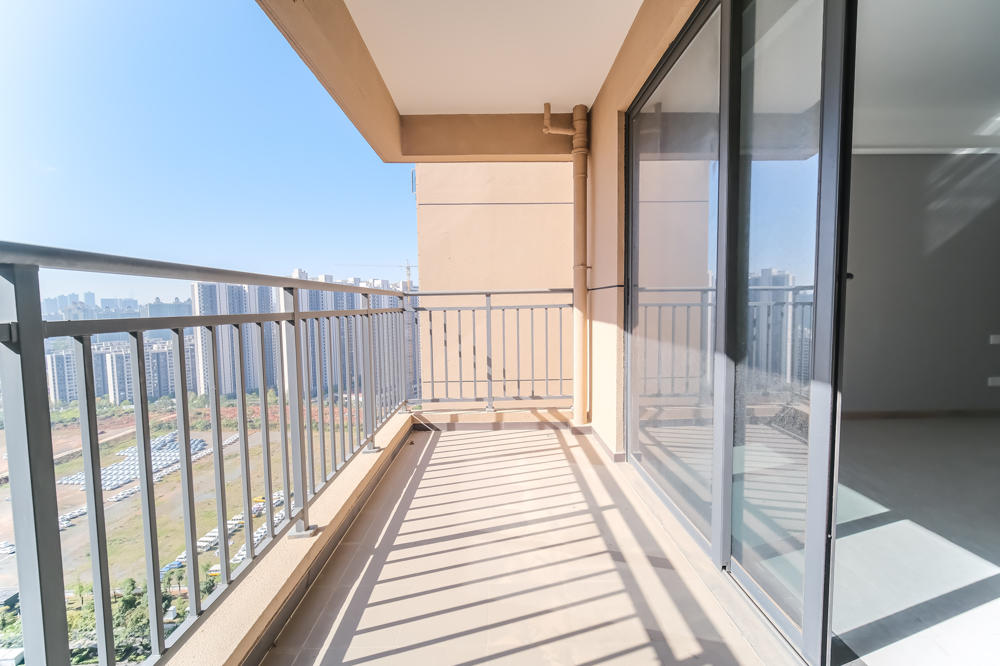 运达锦绣广场  3室2厅2卫    145.0万 运达锦绣广场  3室2厅2卫    145.0万阳台