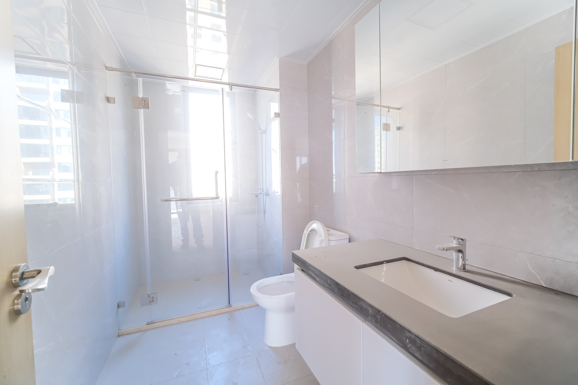 运达锦绣广场  4室2厅2卫    178.0万 运达锦绣广场  4室2厅2卫    178.0万卫生间