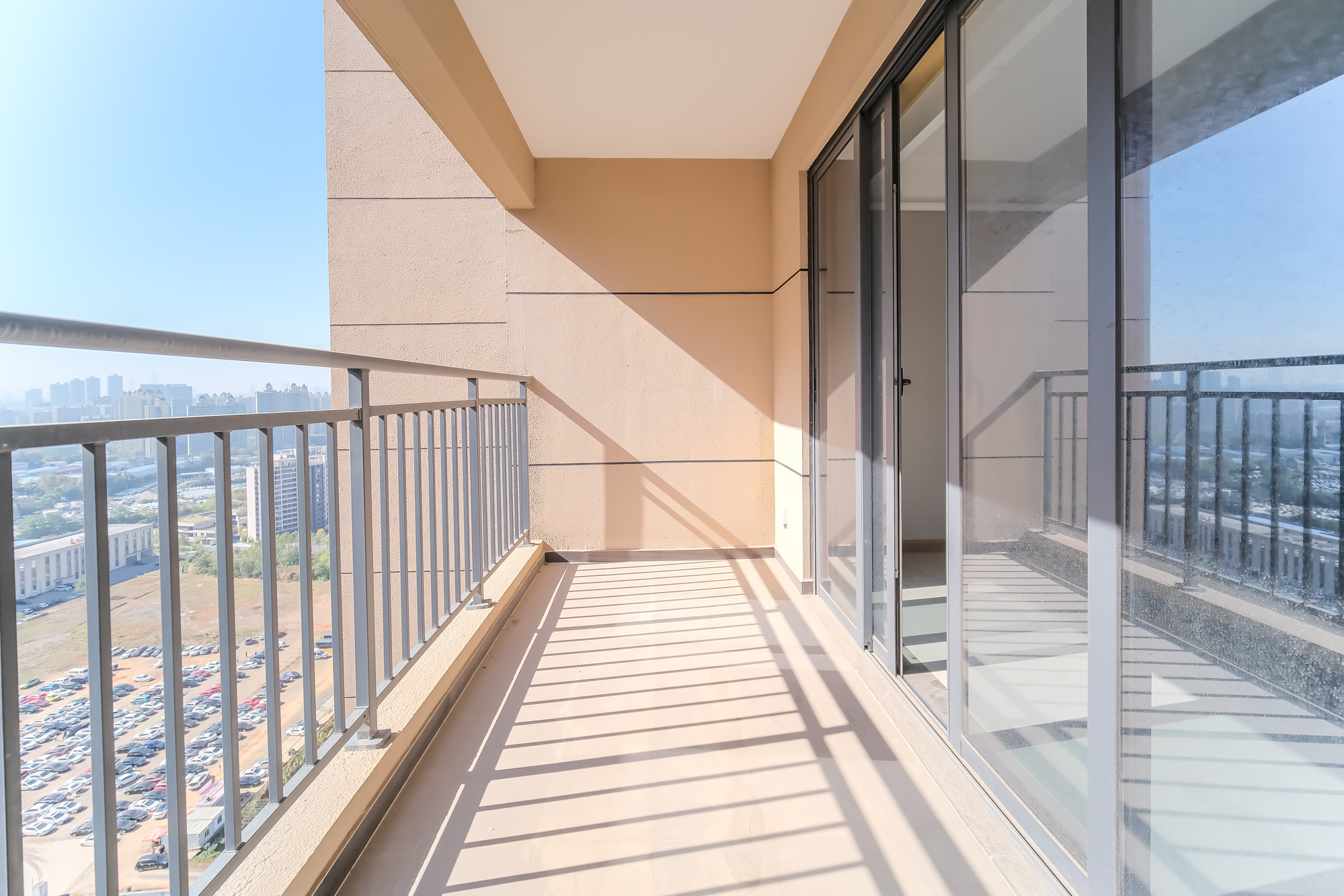 运达锦绣广场  4室2厅2卫    178.0万 运达锦绣广场  4室2厅2卫    178.0万阳台