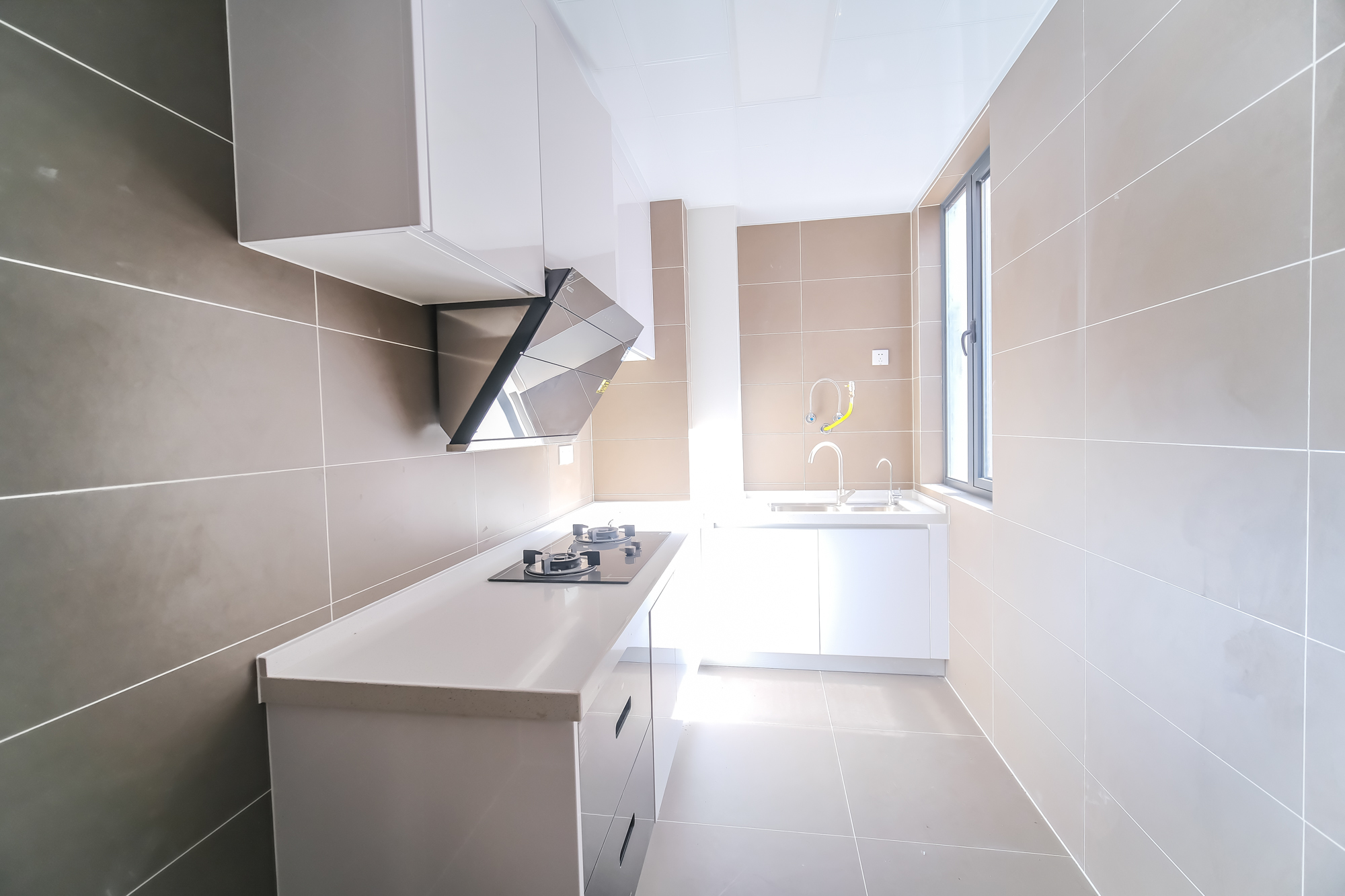 运达锦绣广场  3室2厅1卫    145.0万 运达锦绣广场  3室2厅1卫    145.0万厨房