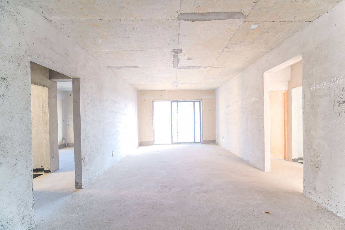 佳俊万家府 3室2厅1卫 95.0万 佳俊万家府 3室2厅1卫 95.0万客厅