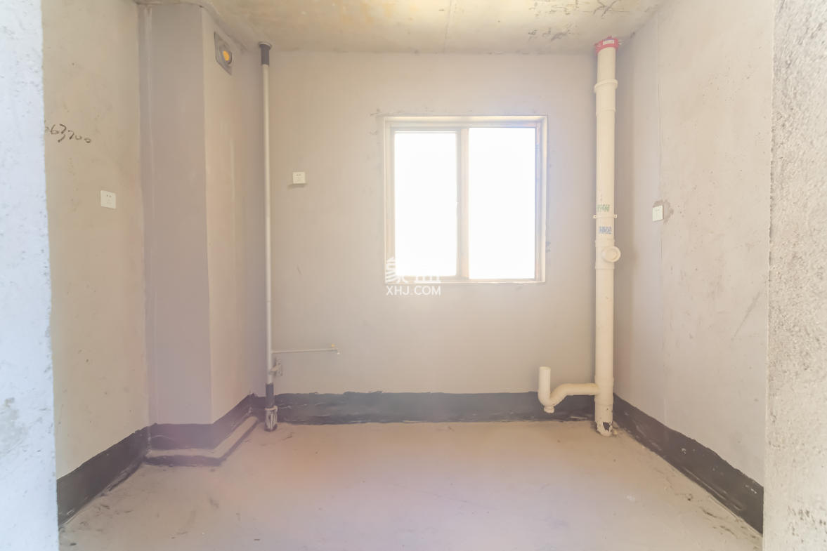 佳俊万家府 3室2厅1卫 95.0万 佳俊万家府 3室2厅1卫 95.0万厨房