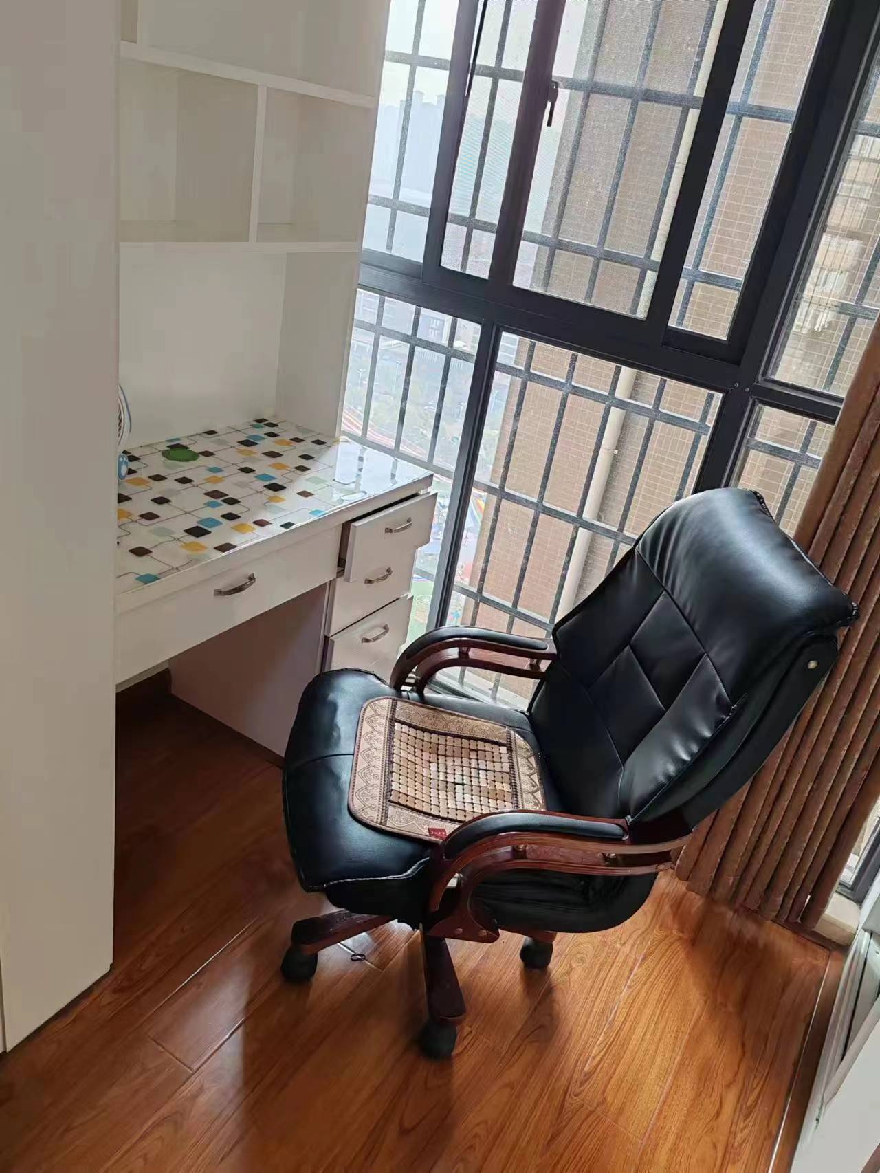 金水湾 3室2厅2卫 1800.0元/月 金水湾 3室2厅2卫 1800.0元/月室内图