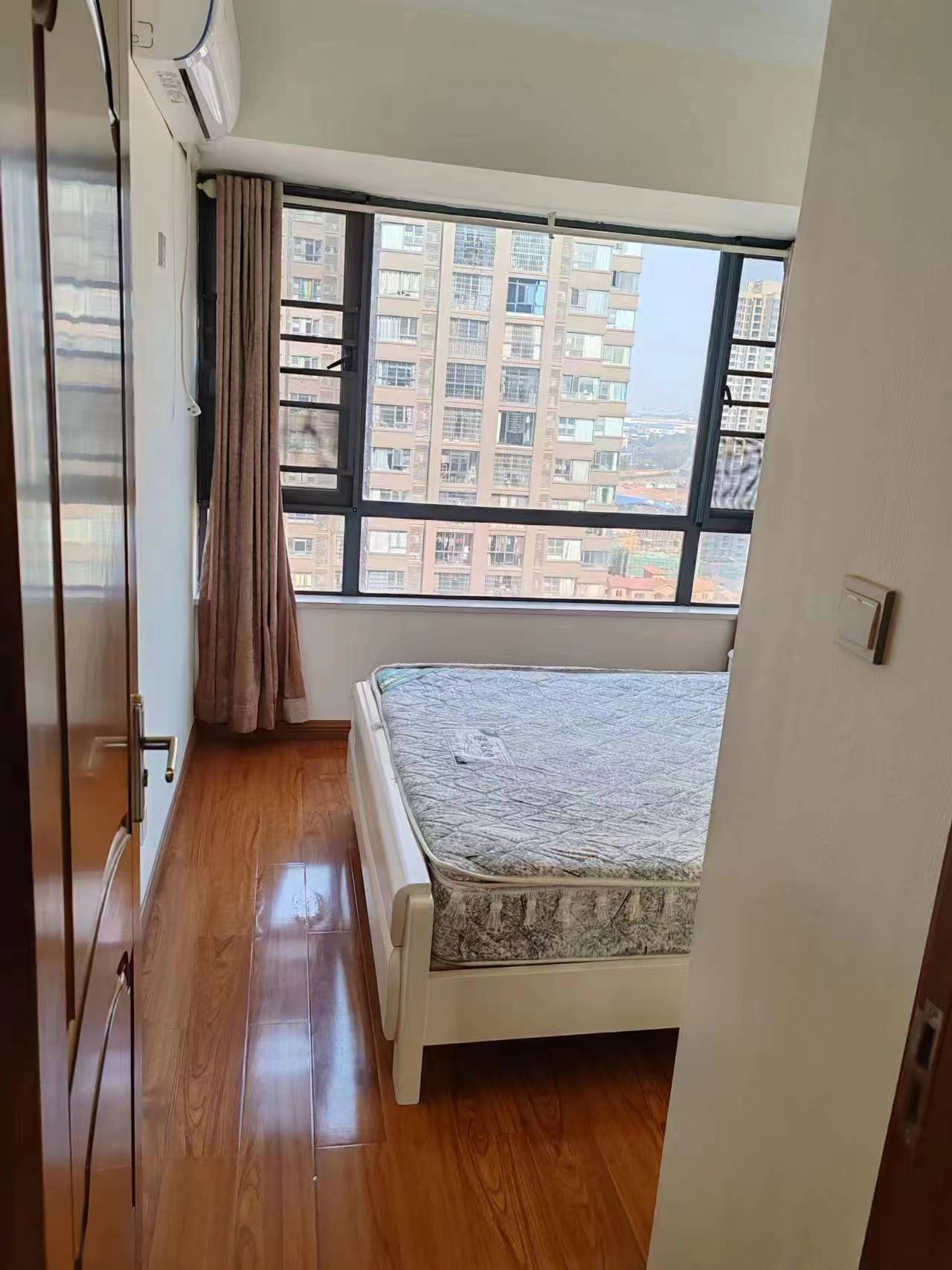 金水湾 3室2厅2卫 1800.0元/月 金水湾 3室2厅2卫 1800.0元/月室内图