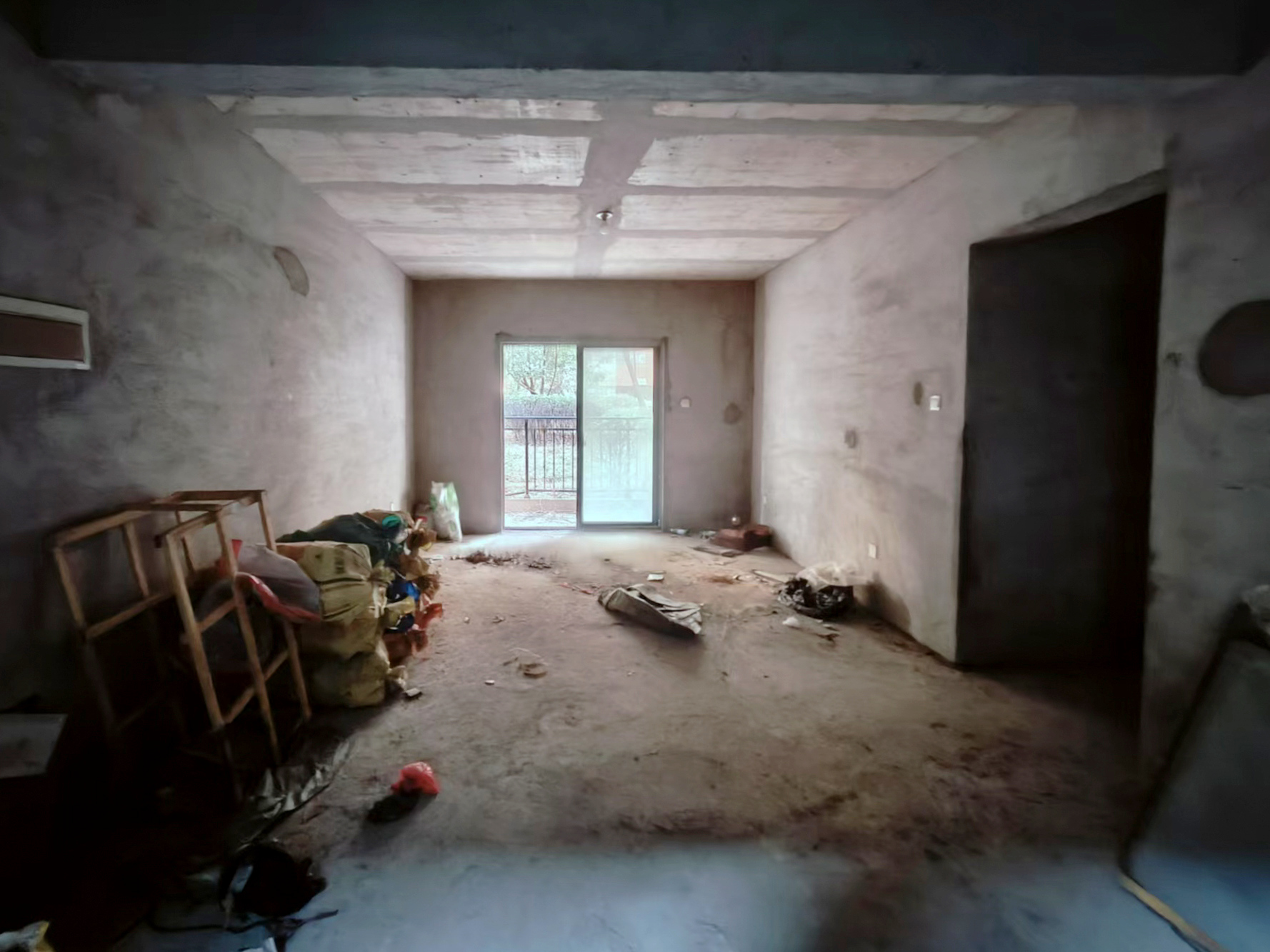 红建滨水铭城  3室2厅2卫    60.0万 红建滨水铭城  3室2厅2卫    60.0万客厅